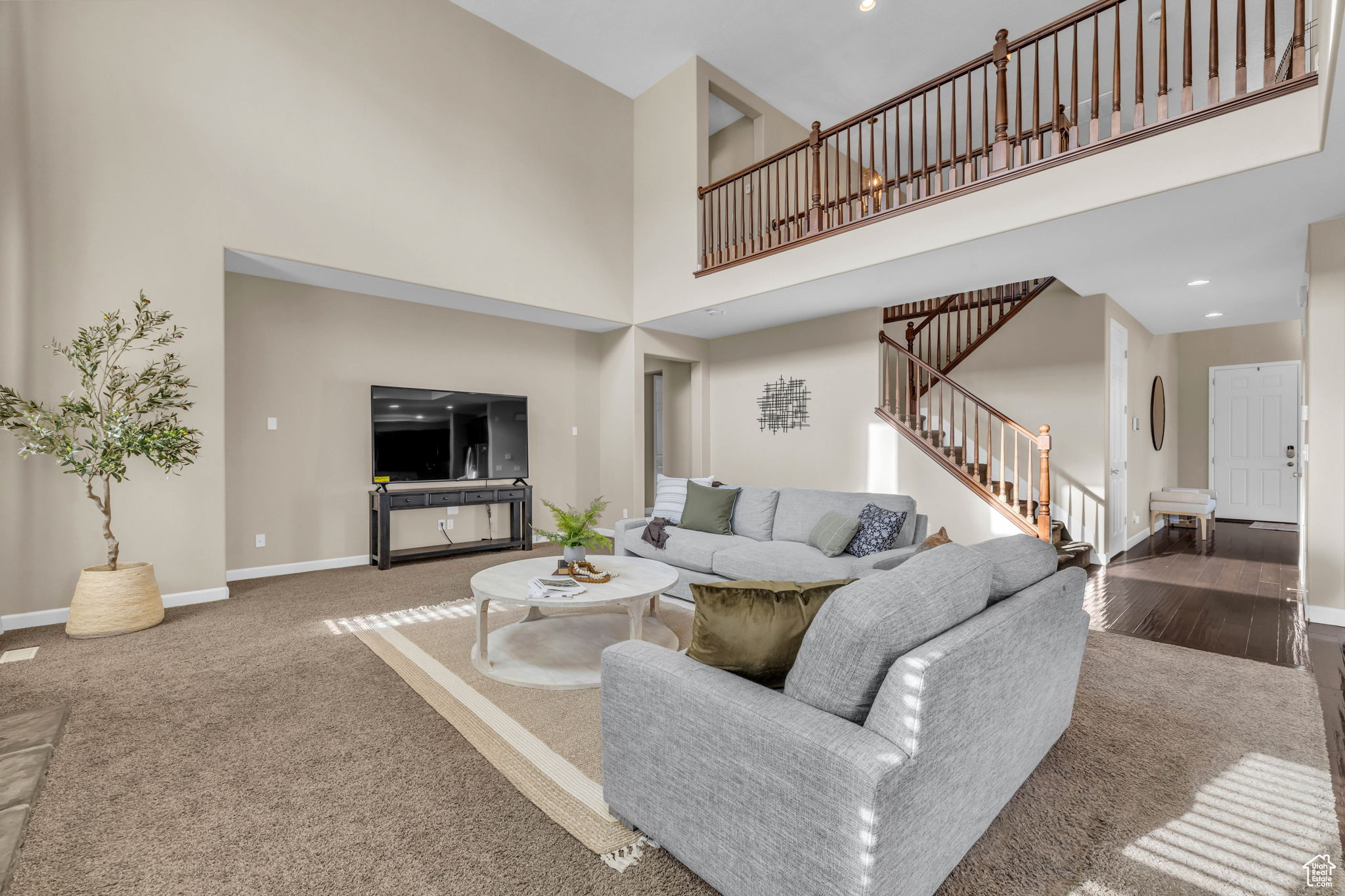 5229 W AMBERMONT DR