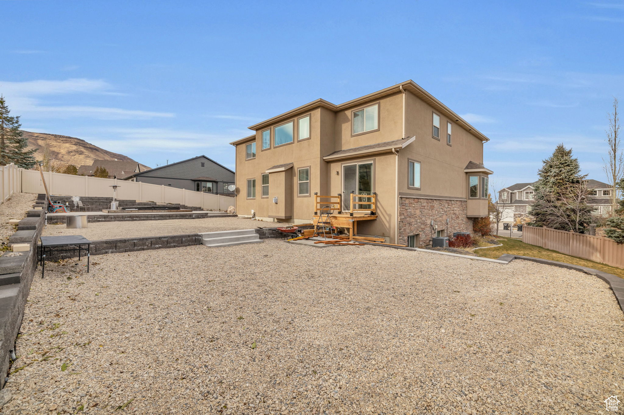 5229 W AMBERMONT DR