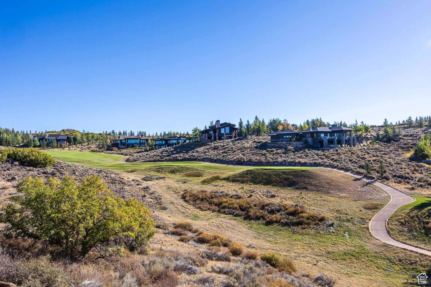 3821 PINNACLE SKY LOOP #3