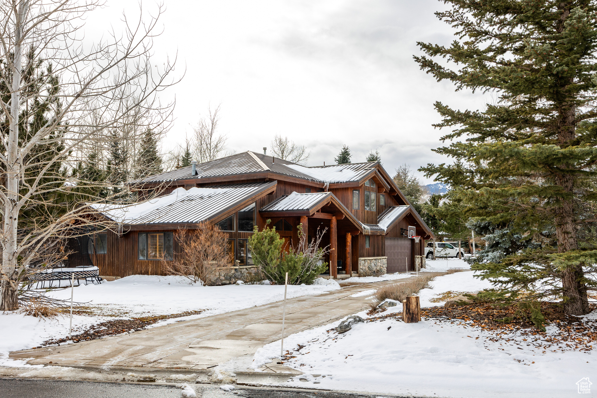 2897 AMERICAN SADDLER DR