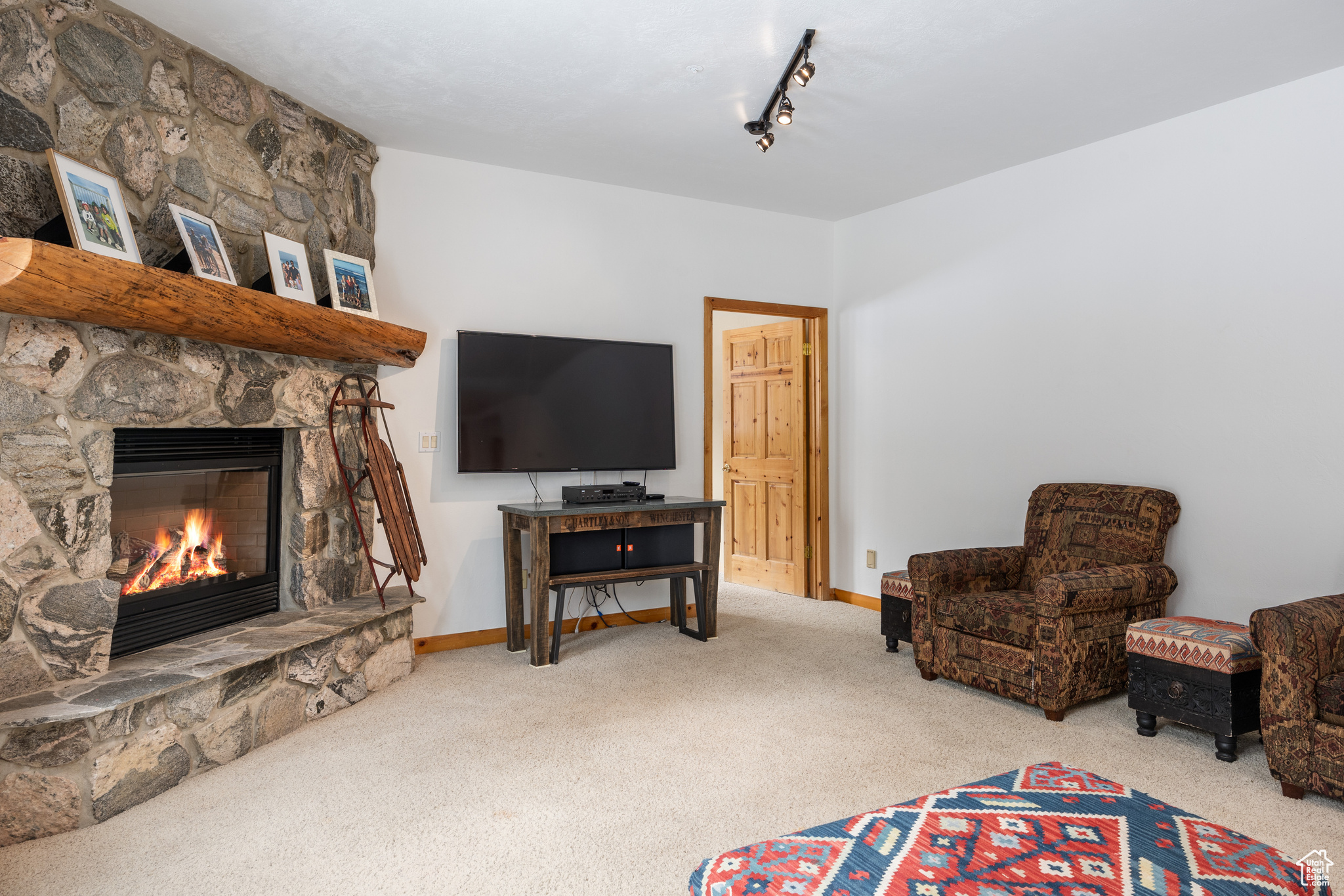 2897 AMERICAN SADDLER DR
