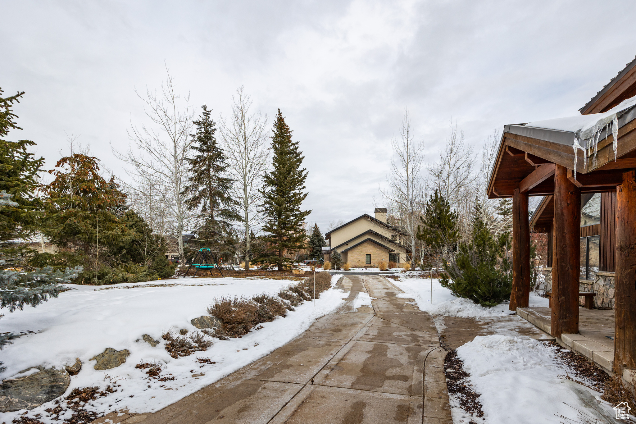 2897 AMERICAN SADDLER DR