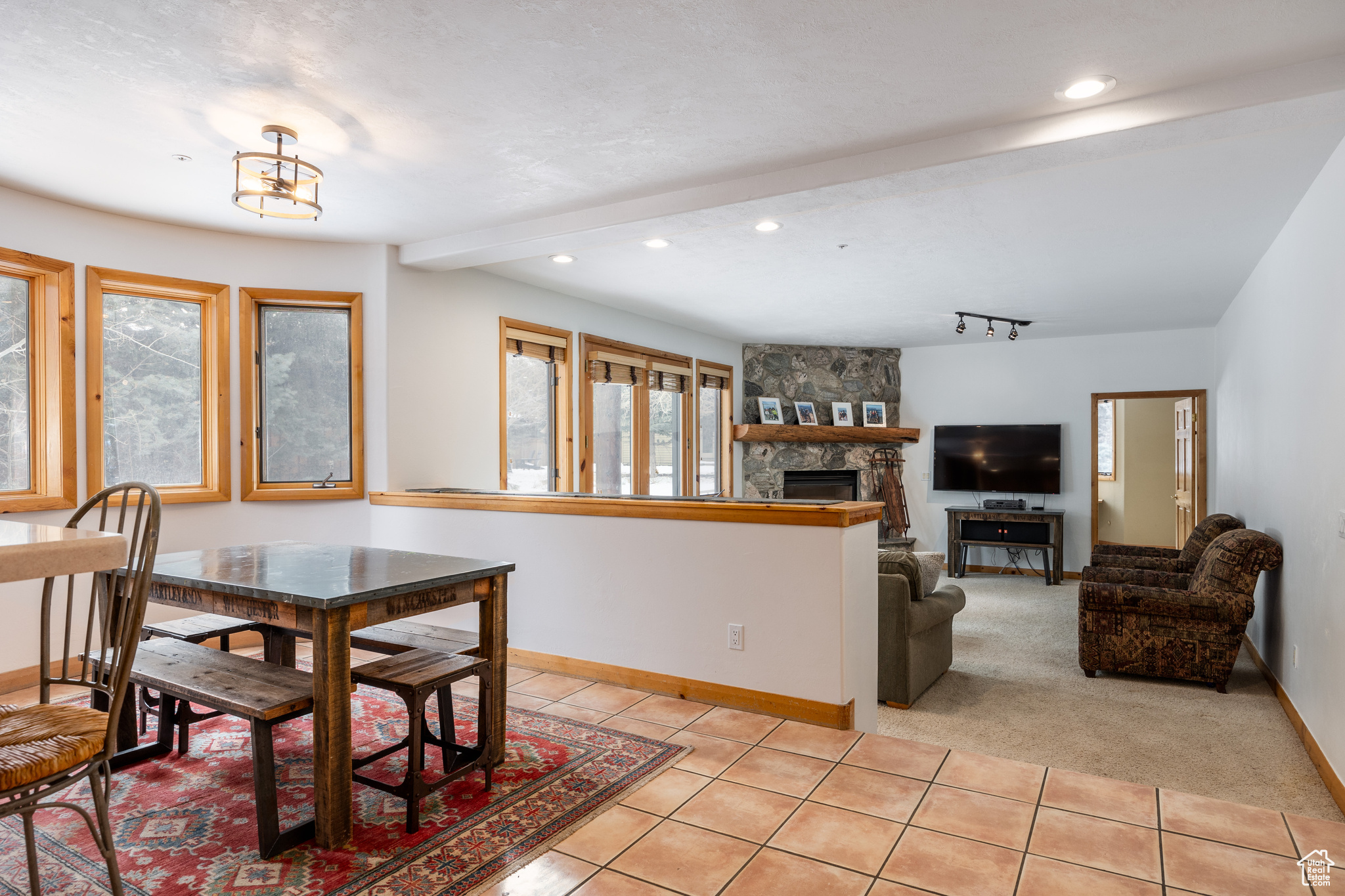 2897 AMERICAN SADDLER DR