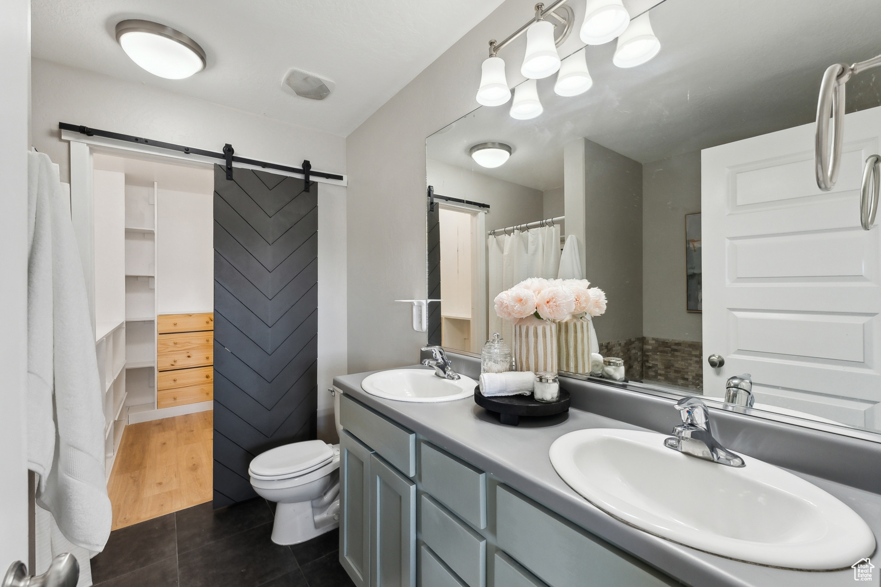 4616 W SOUTH JORDAN PKWY