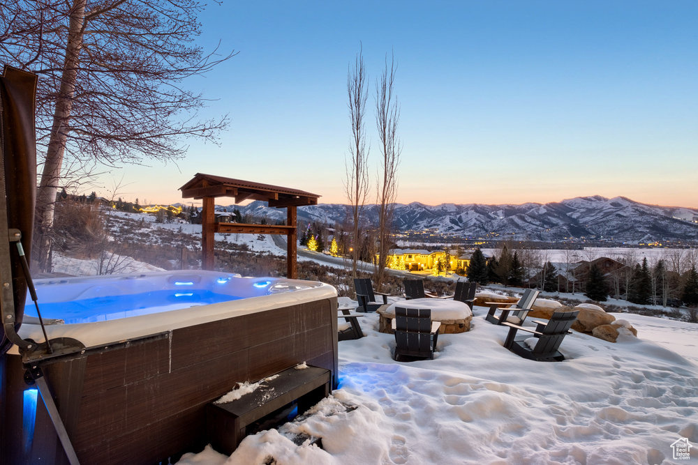 5985 MOUNTAIN RANCH DR