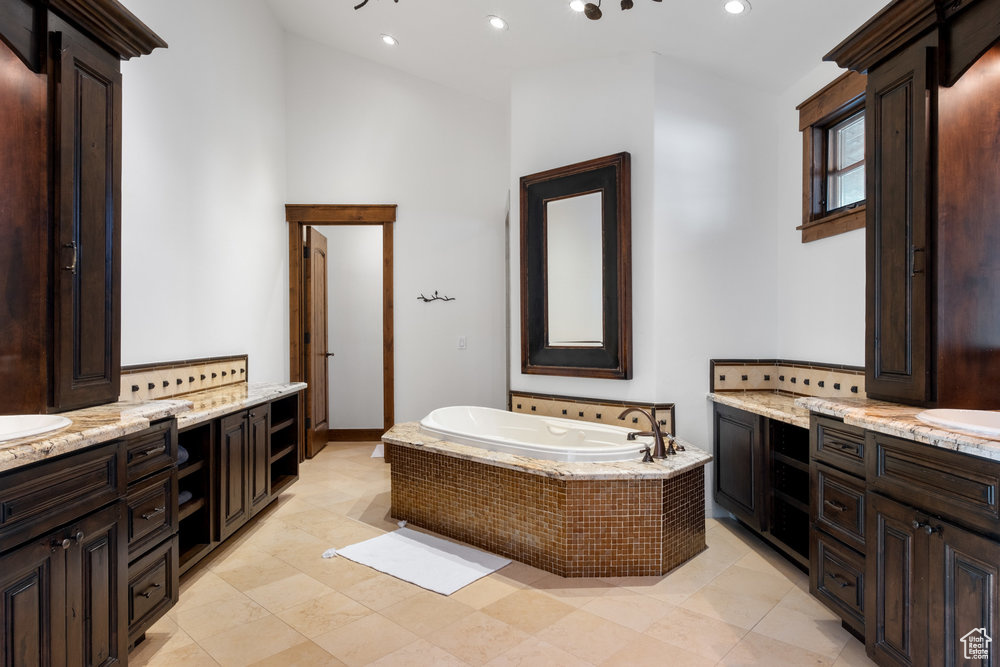 5985 MOUNTAIN RANCH DR