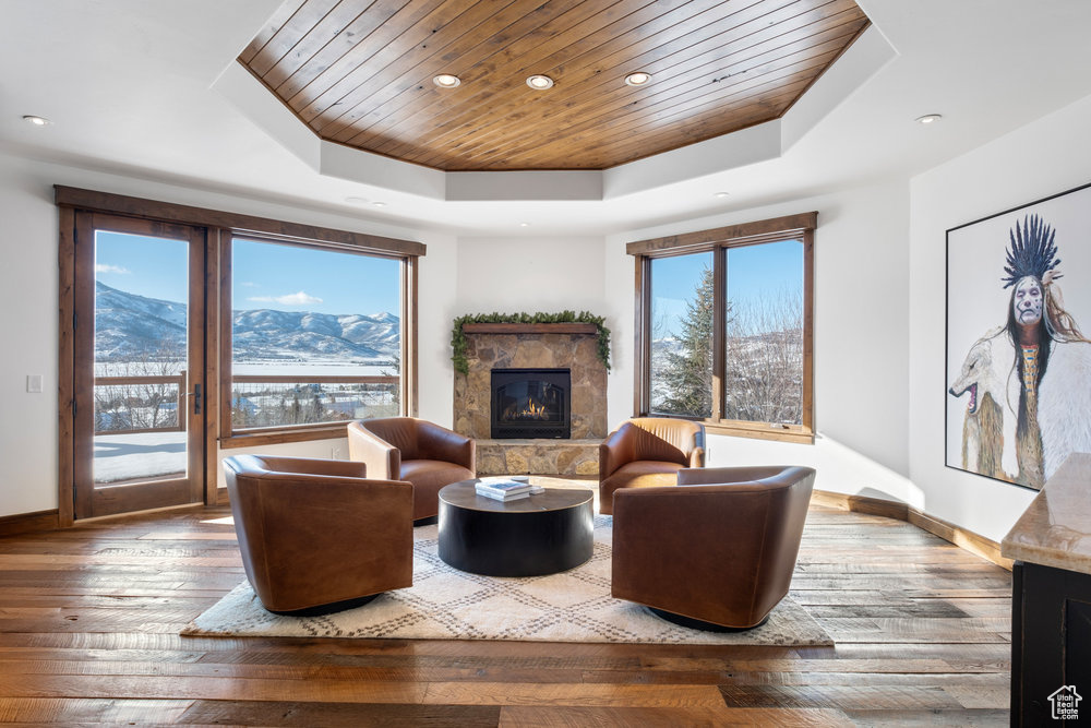 5985 MOUNTAIN RANCH DR