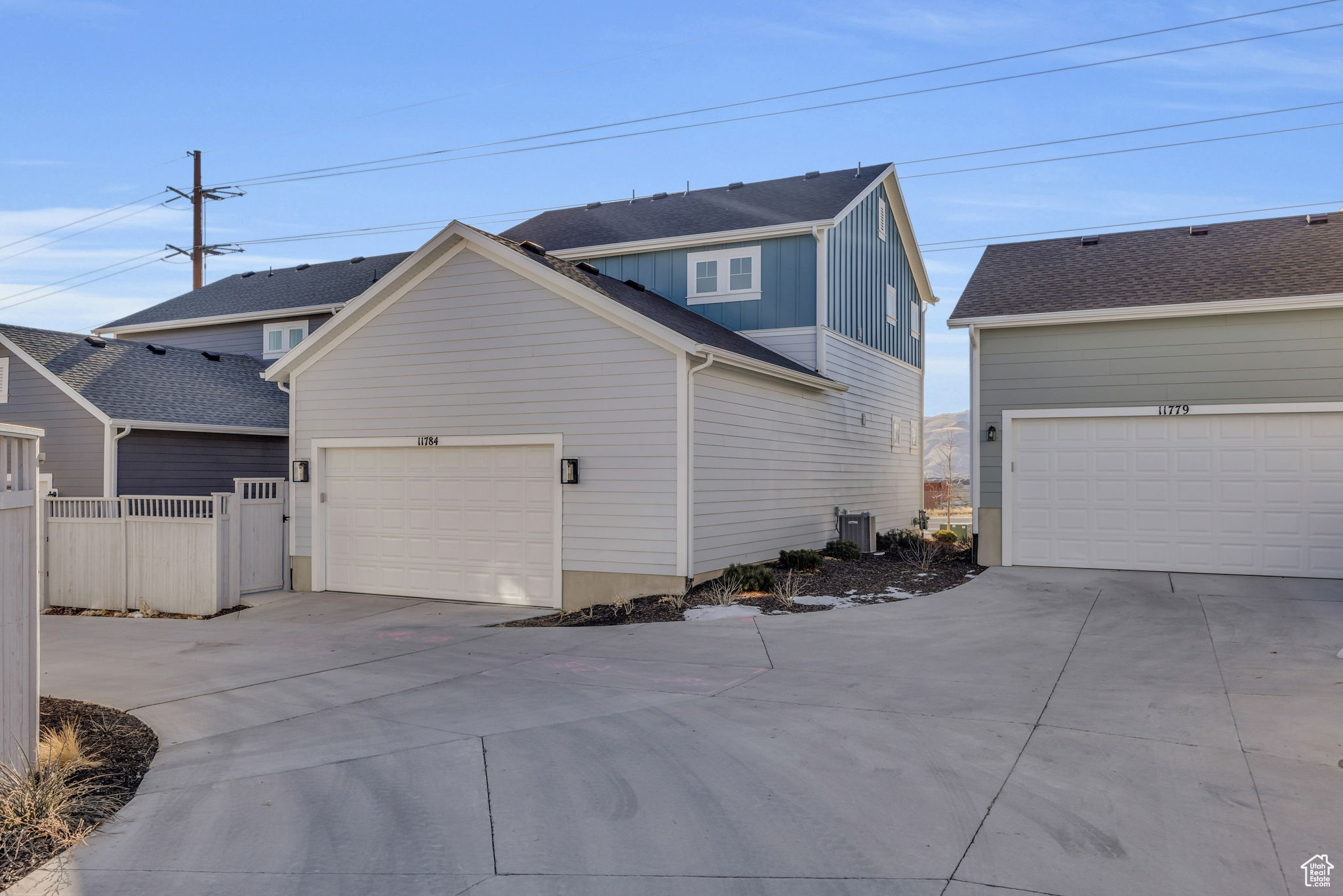11784 S OUTFITTER WAY