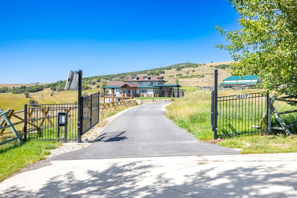 6117 ROCKY RIDGE RD