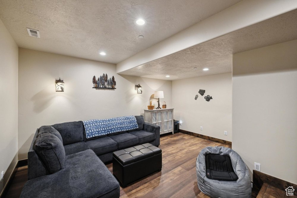 6117 ROCKY RIDGE RD