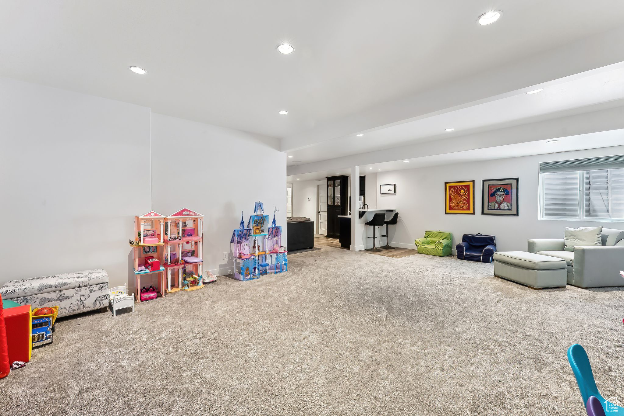 1501 BIRCH WAY