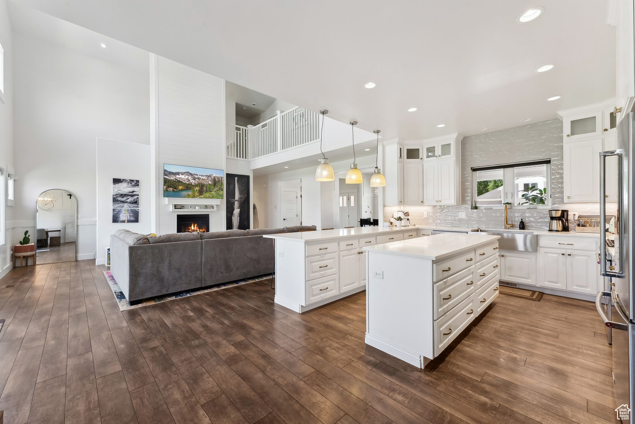 1501 BIRCH WAY