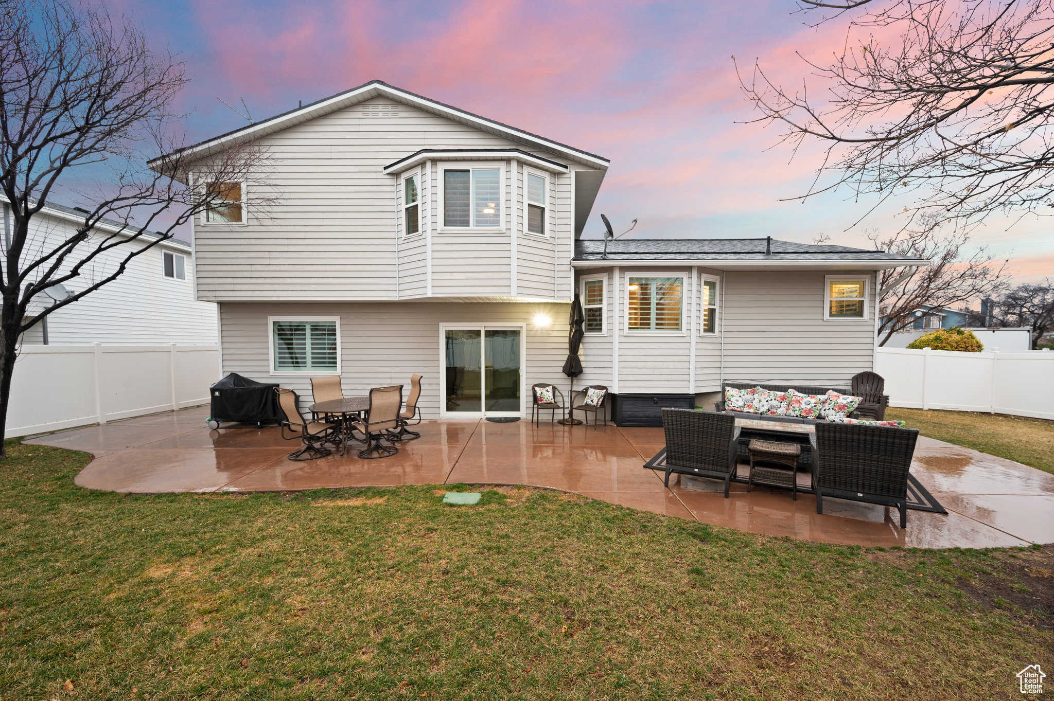 5574 S MAJERUS CT