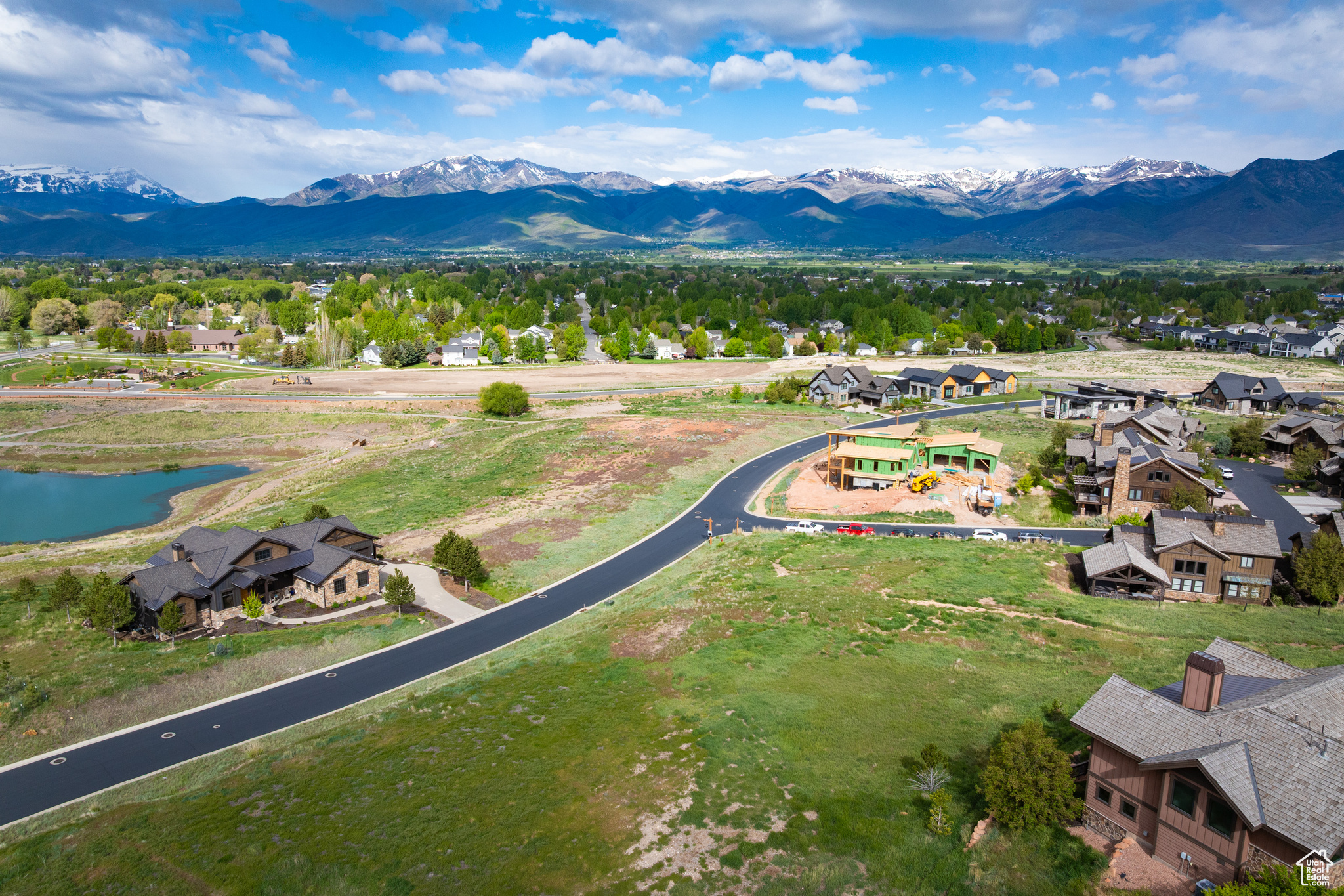 158 N HAYSTACK MOUNTAIN DR Unit: 13