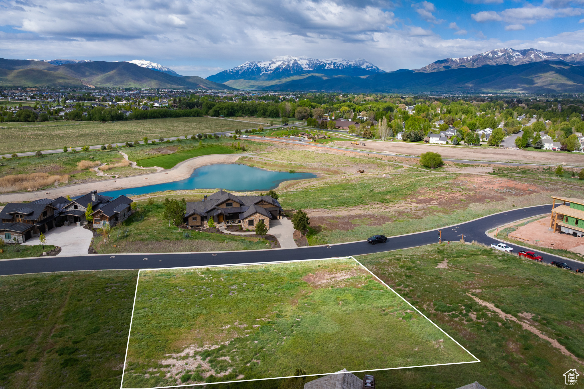 158 N HAYSTACK MOUNTAIN DR Unit: 13