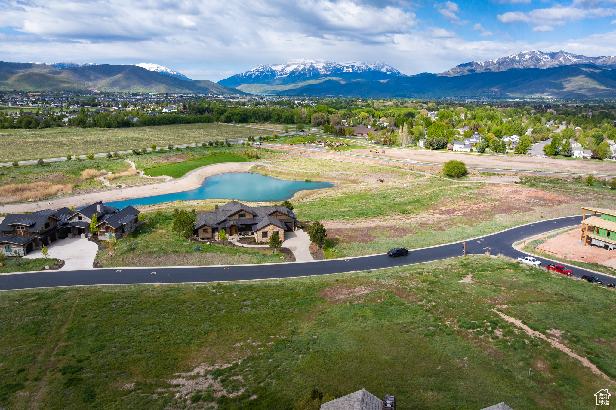 158 N HAYSTACK MOUNTAIN DR Unit: 13