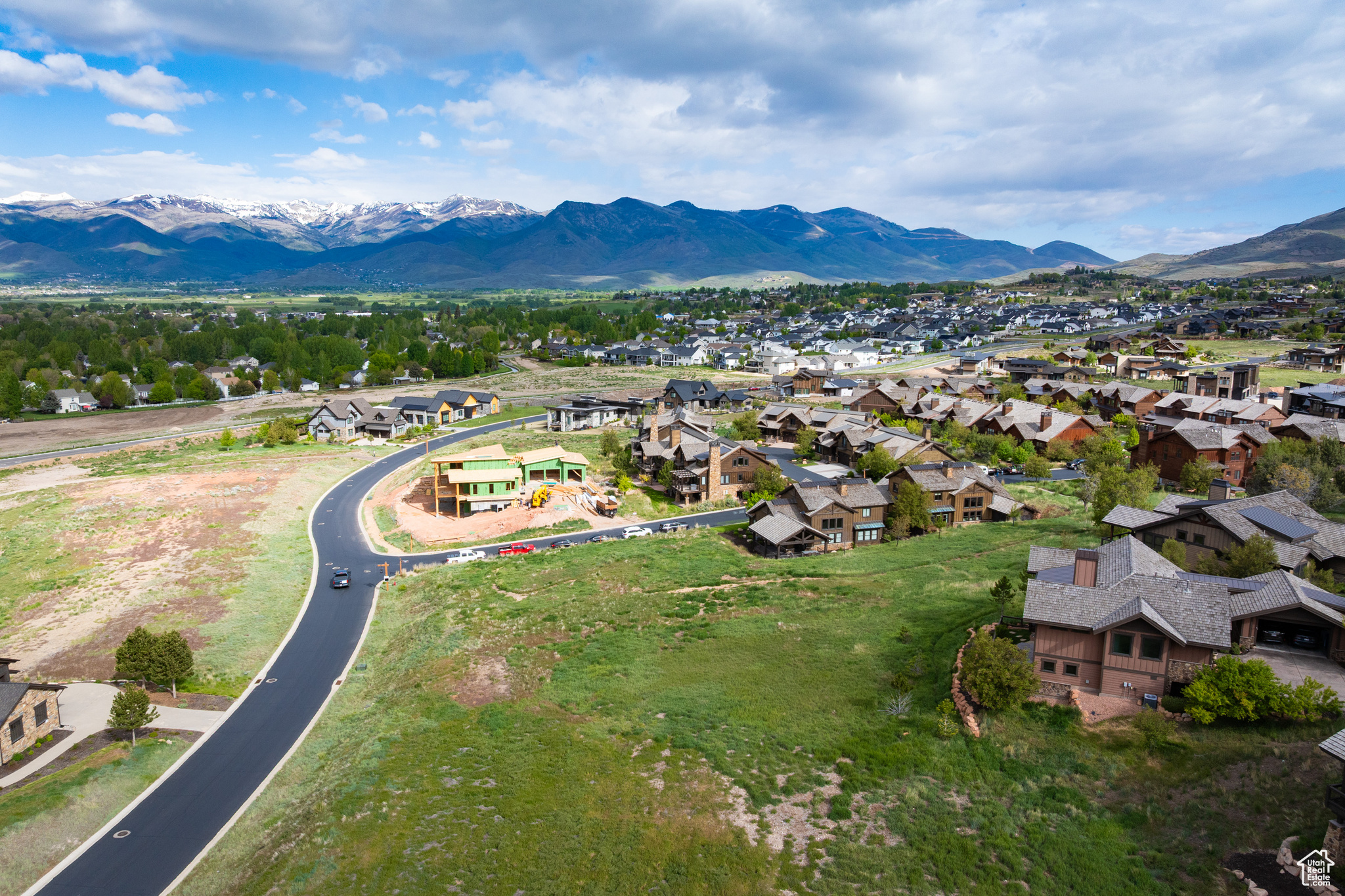 158 N HAYSTACK MOUNTAIN DR Unit: 13