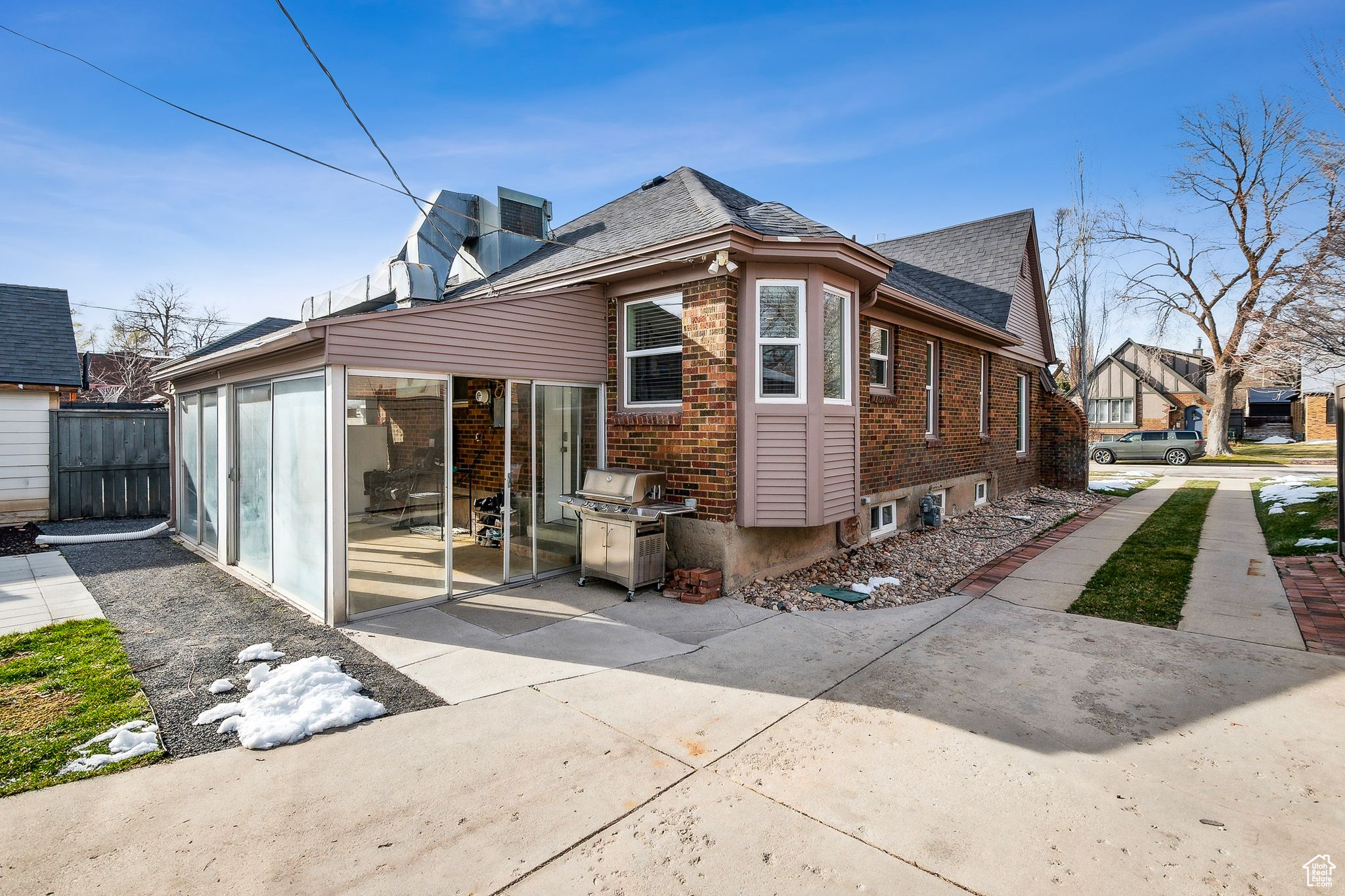 1778 E HARVARD AVE