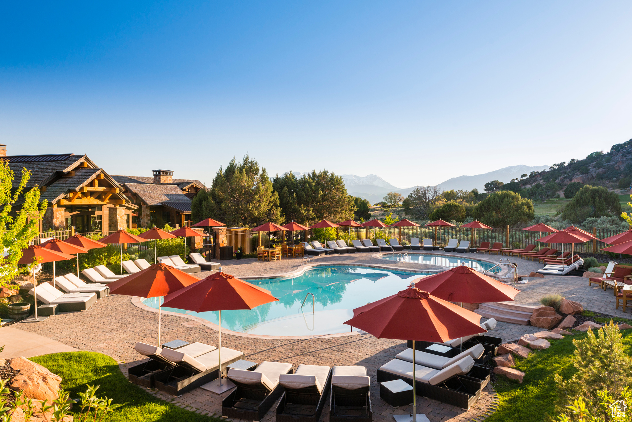 2792 E LA SAL PEAK DRIVE DR Unit: 618