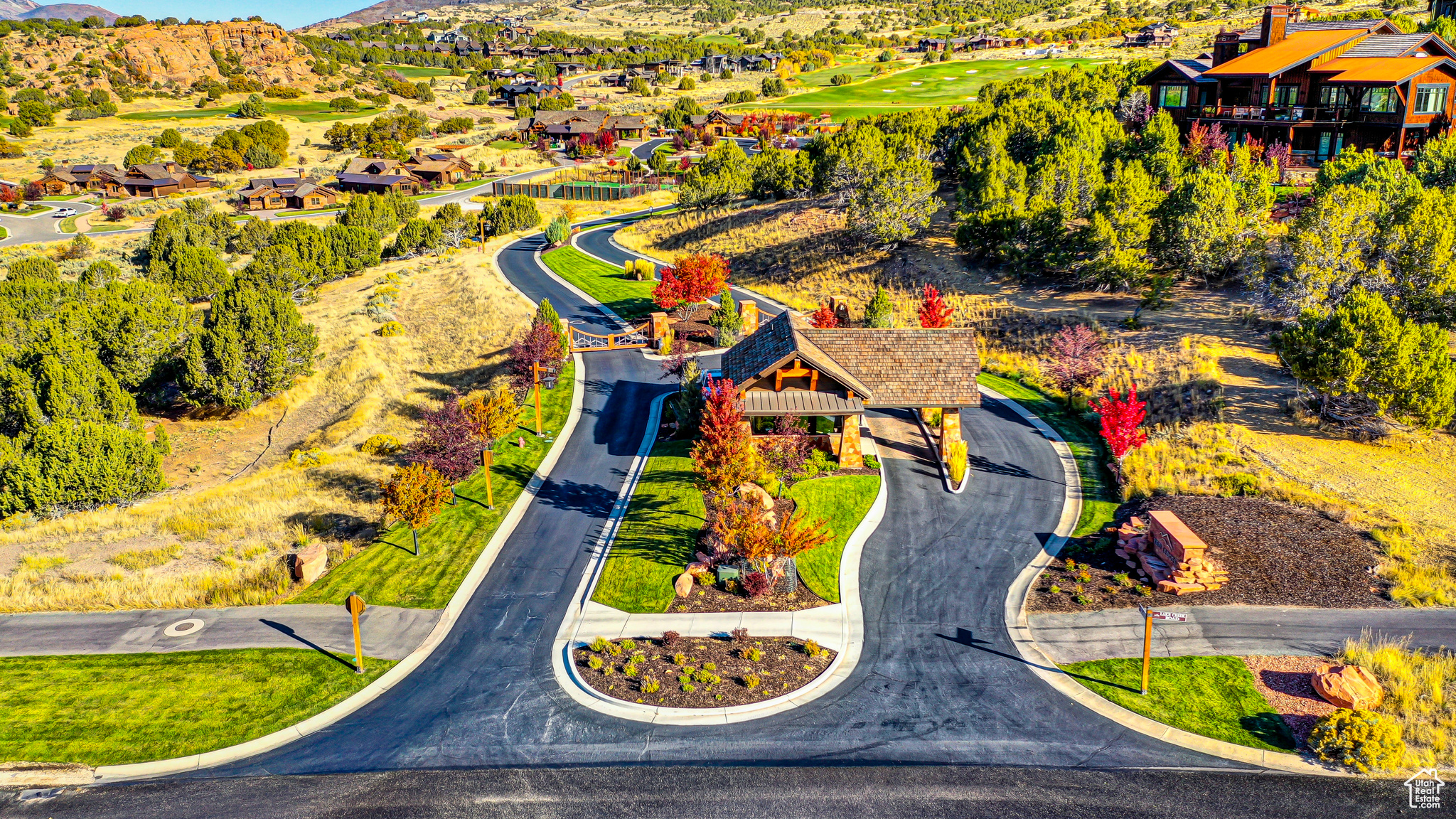 2792 E LA SAL PEAK DRIVE DR Unit: 618