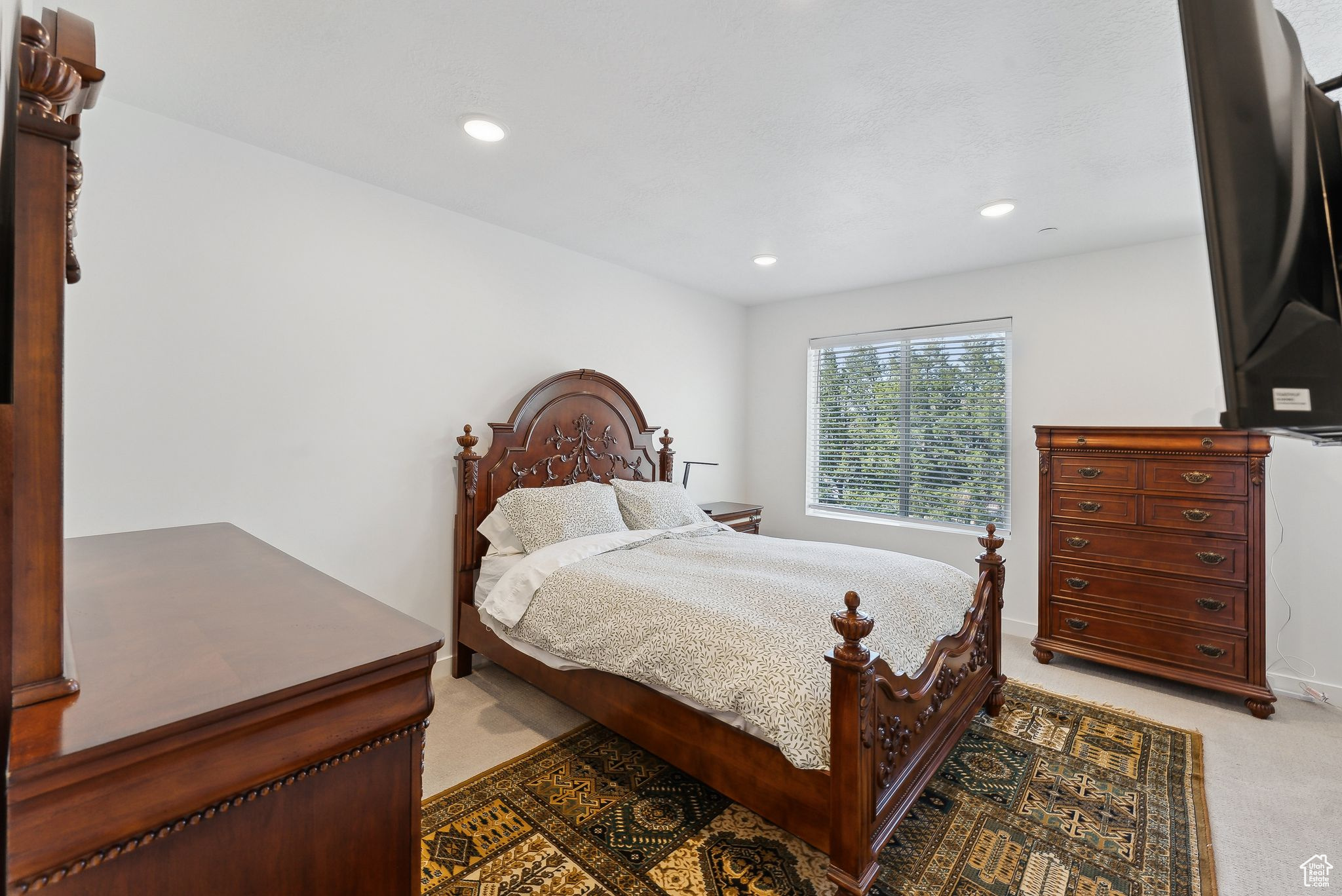 306 W AZURE SKY LN