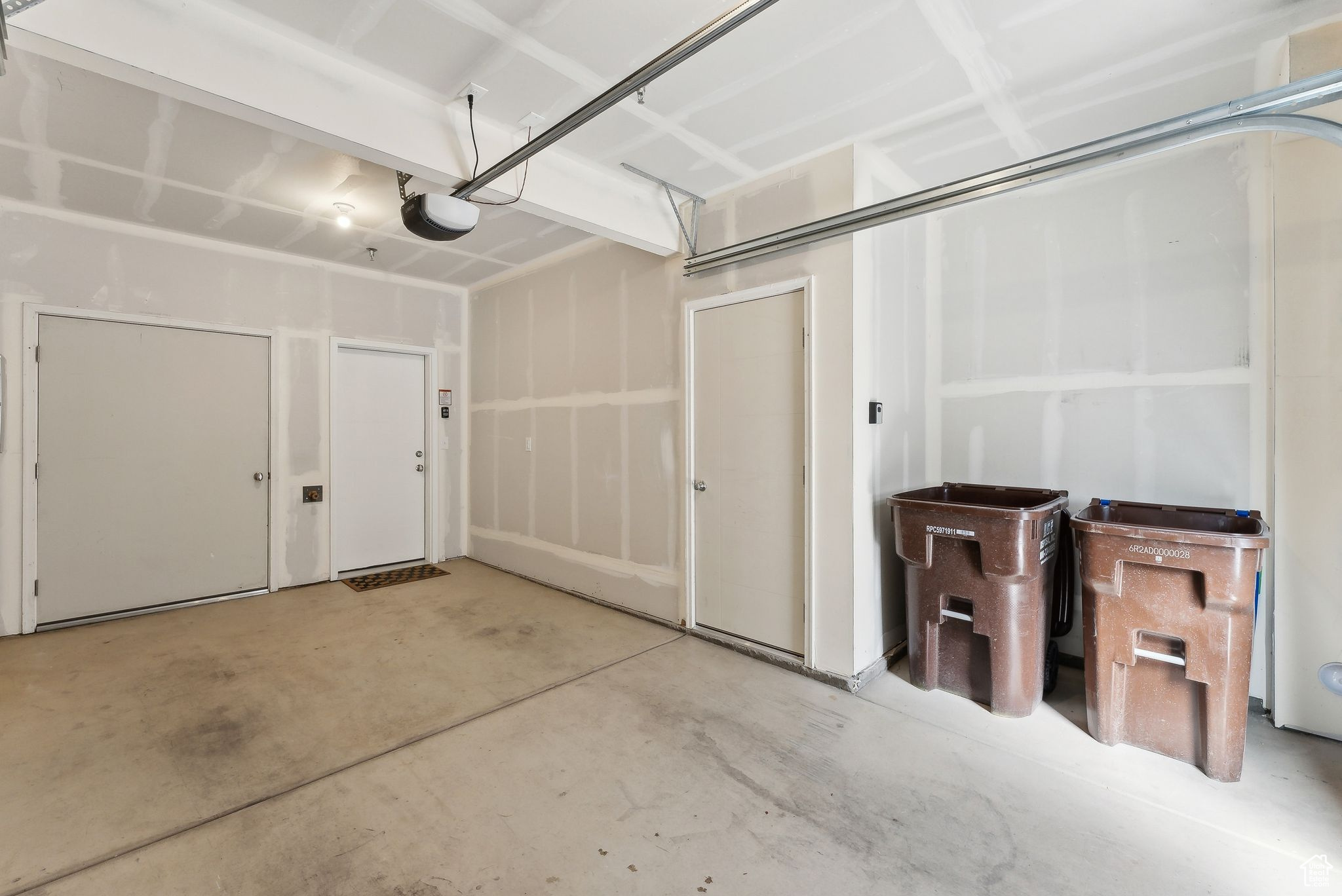 306 W AZURE SKY LN