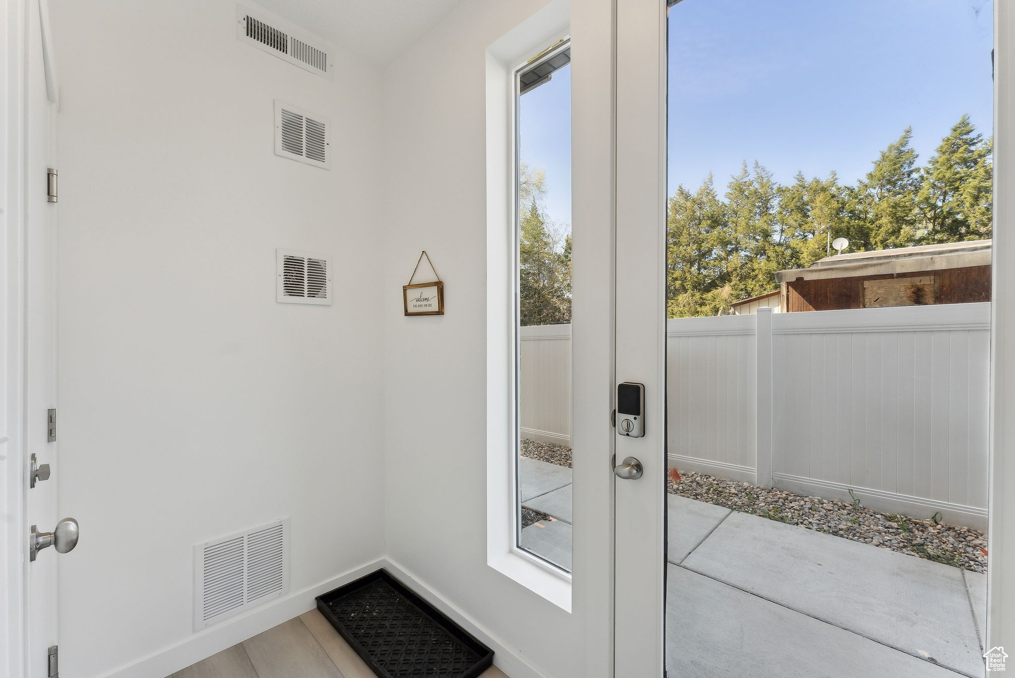 306 W AZURE SKY LN
