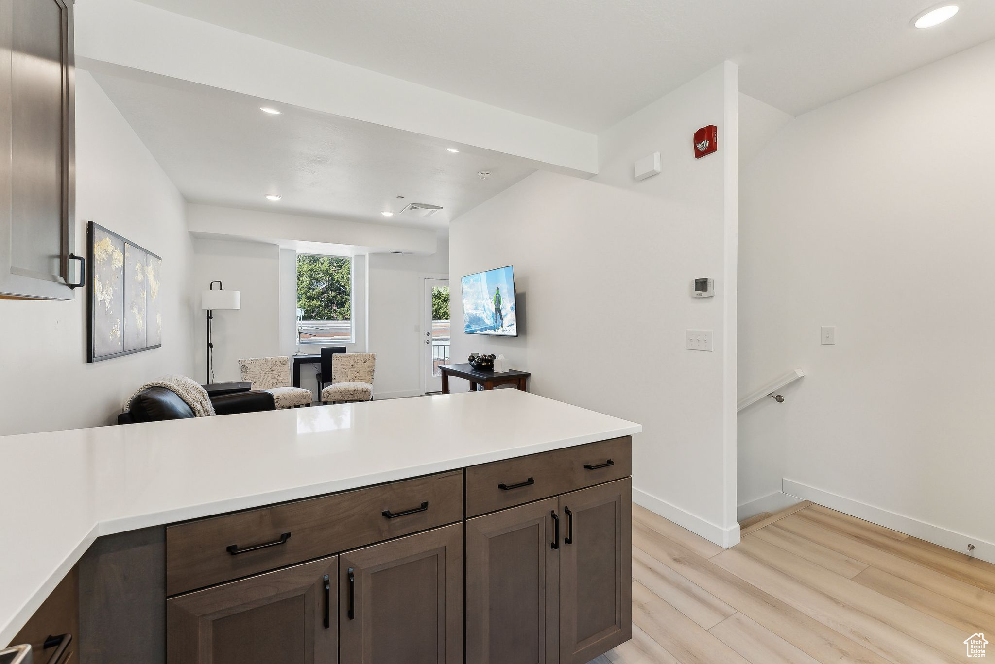 306 W AZURE SKY LN