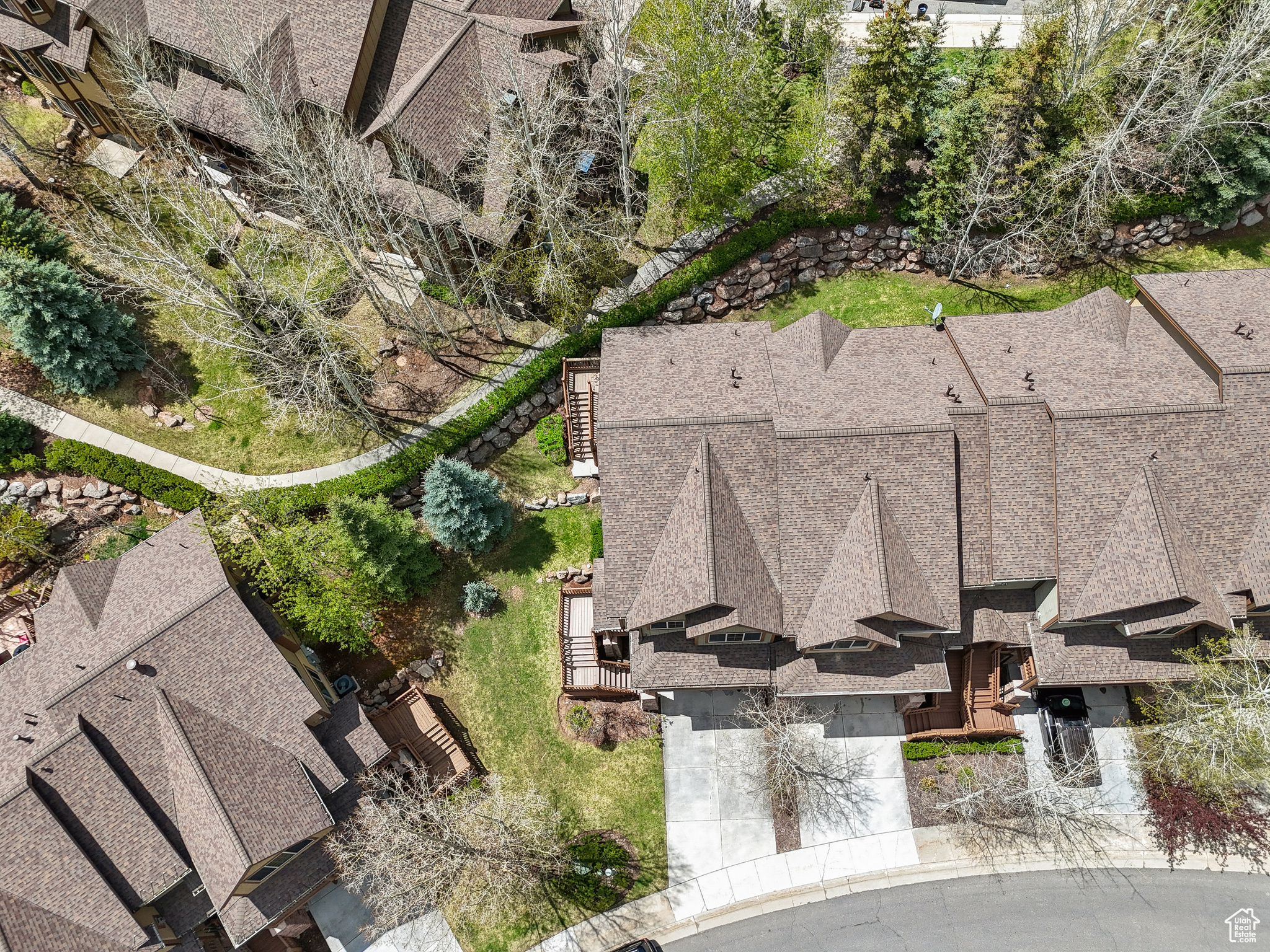 3029 CANYON LINKS DR