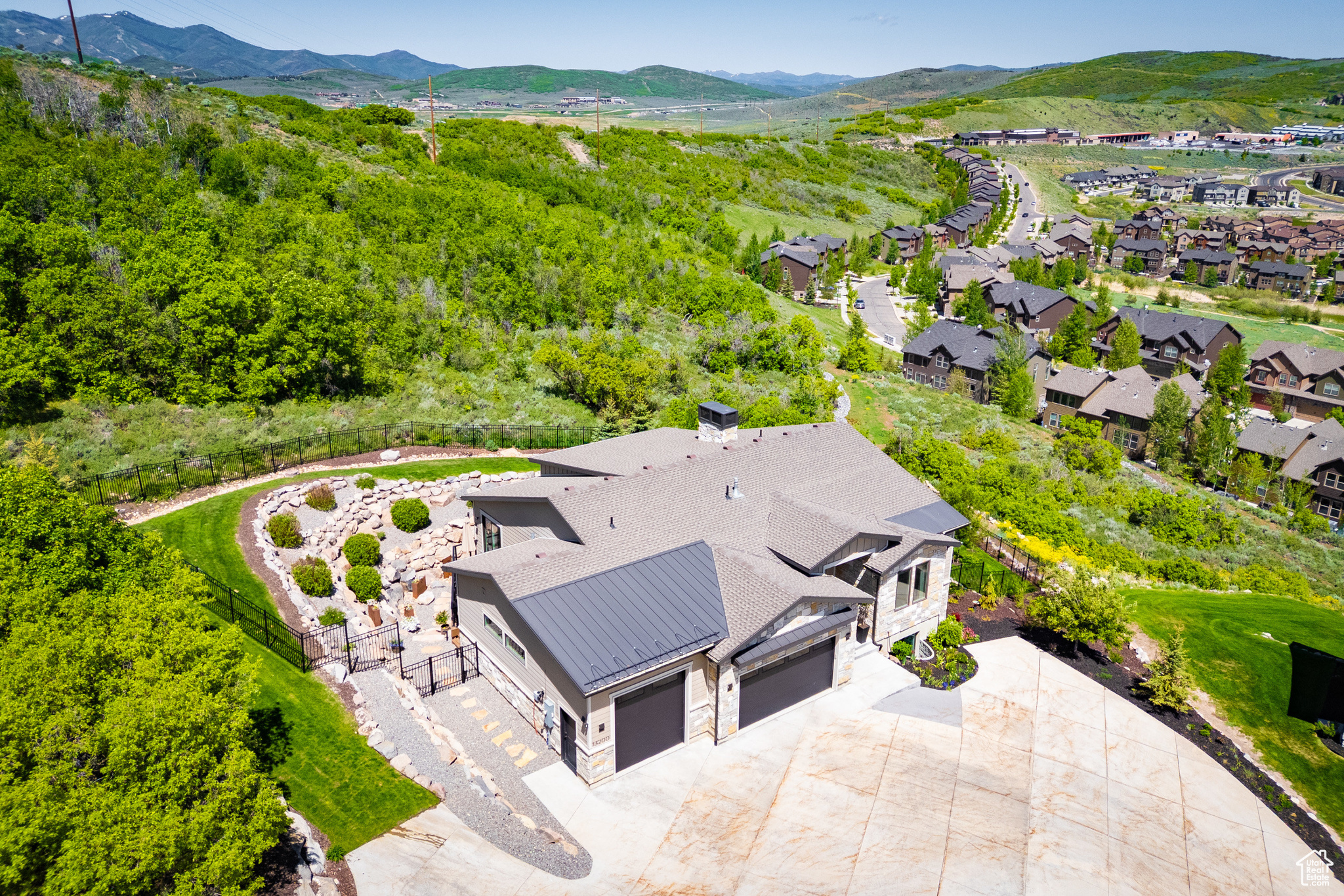 13200 N ALEXIS DR