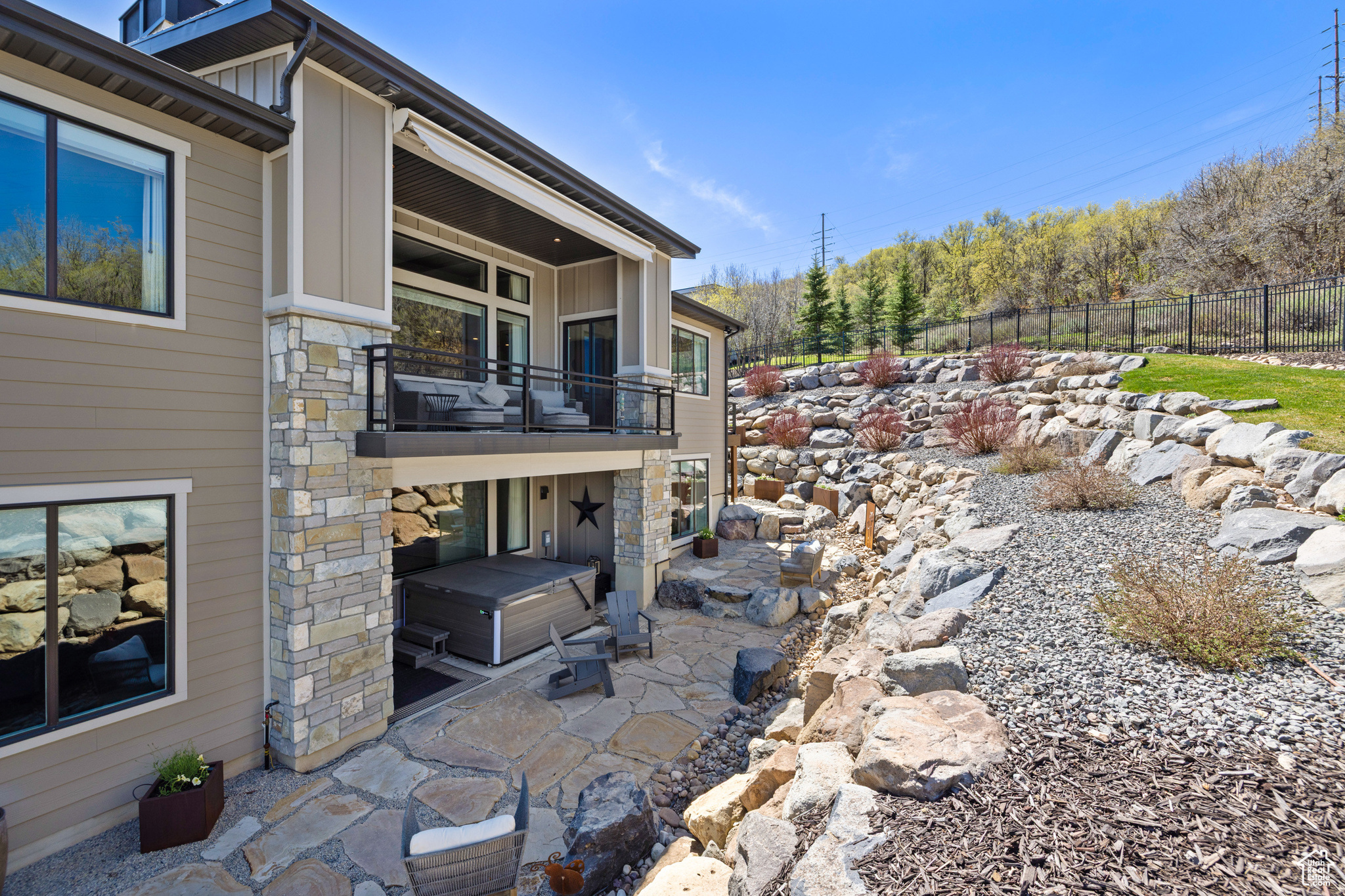 13200 N ALEXIS DR