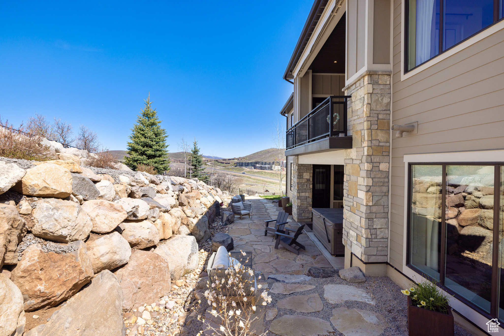 13200 N ALEXIS DR