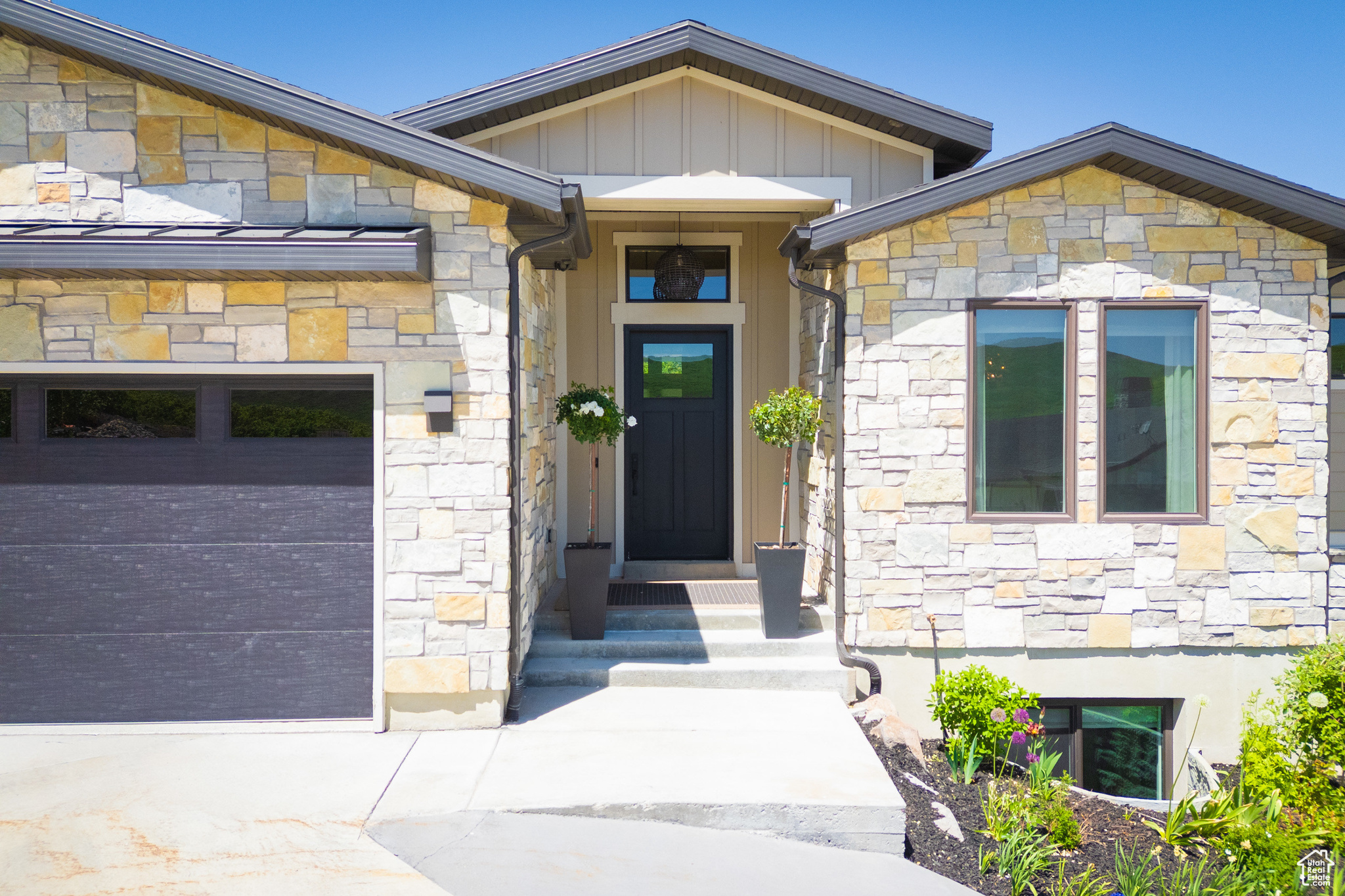 13200 N ALEXIS DR