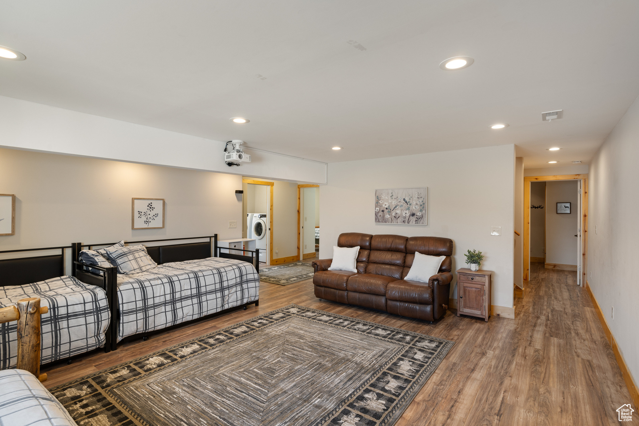 1091 W BEAVER CIR #19