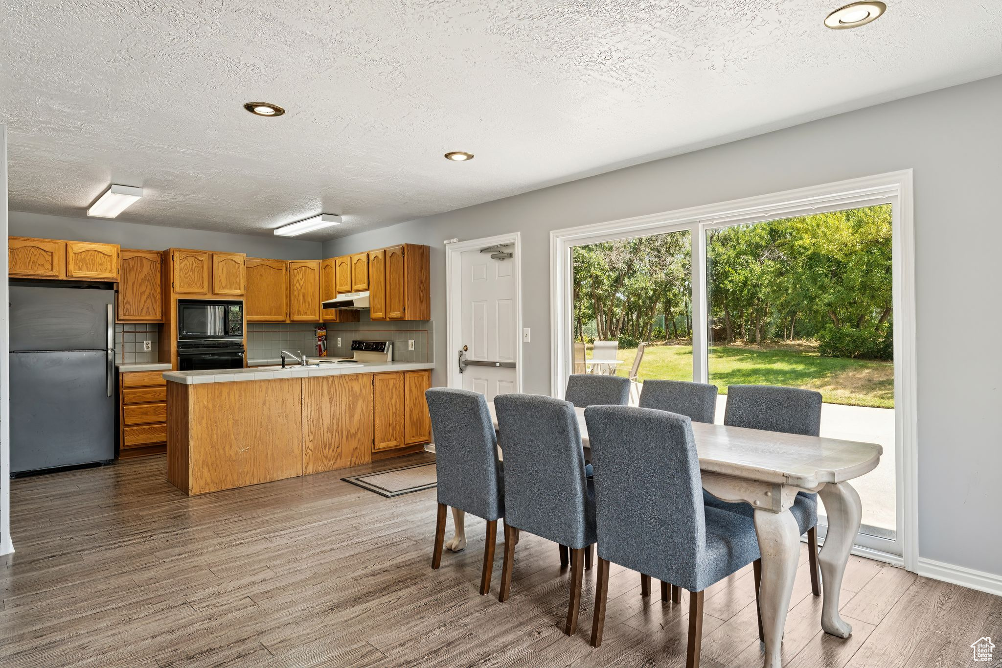 984 URI LN #3