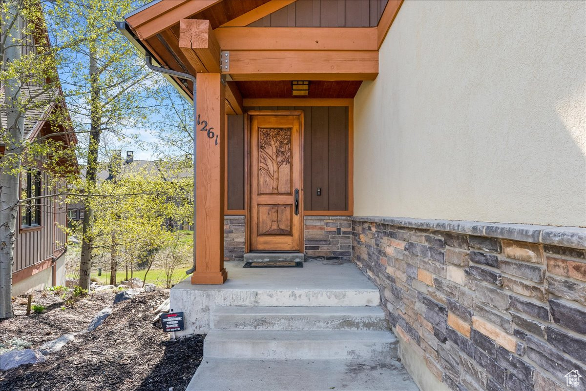 1261 HAILSTONE DR
