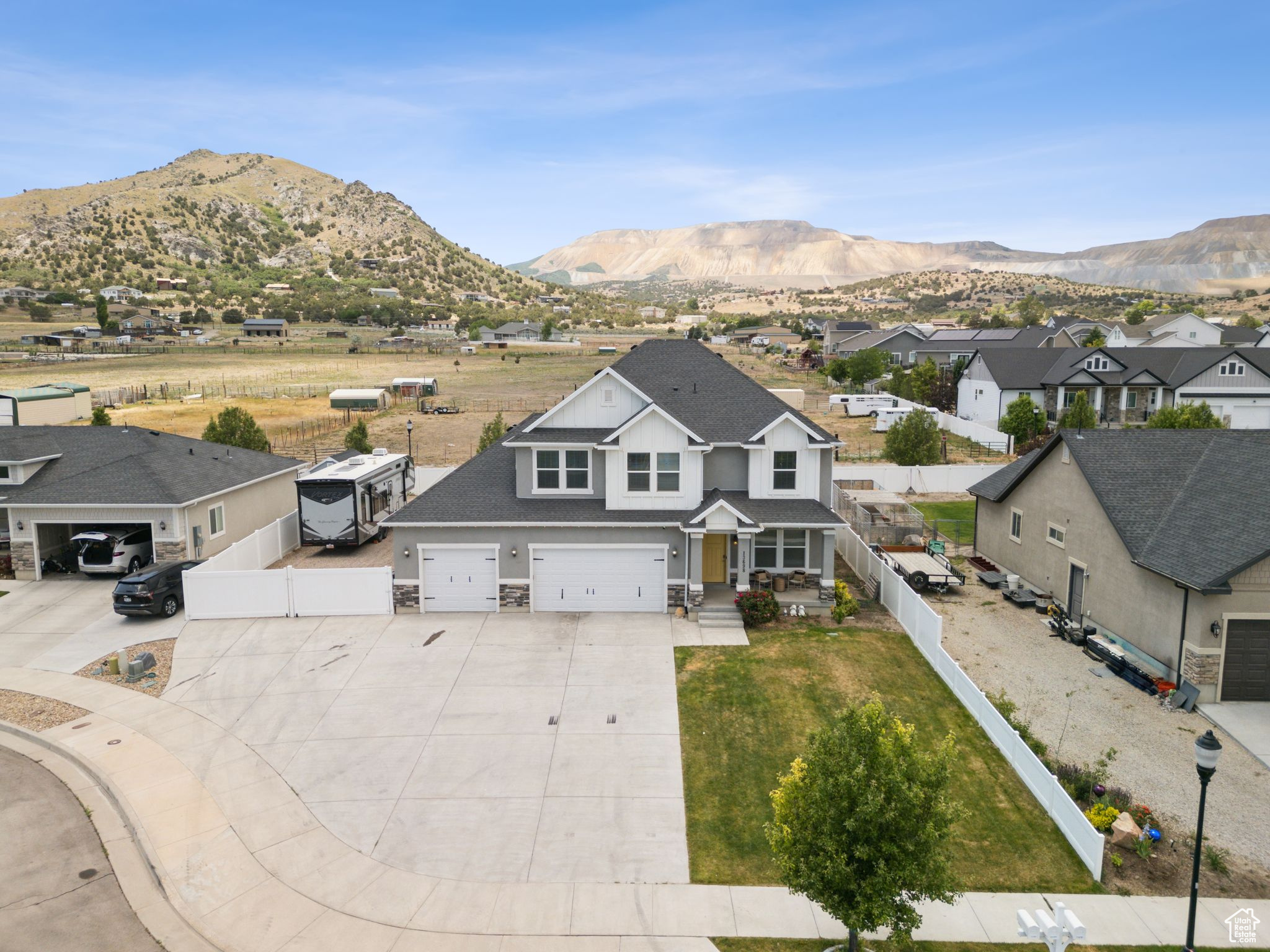 13698 S BLACK HOOF CIR