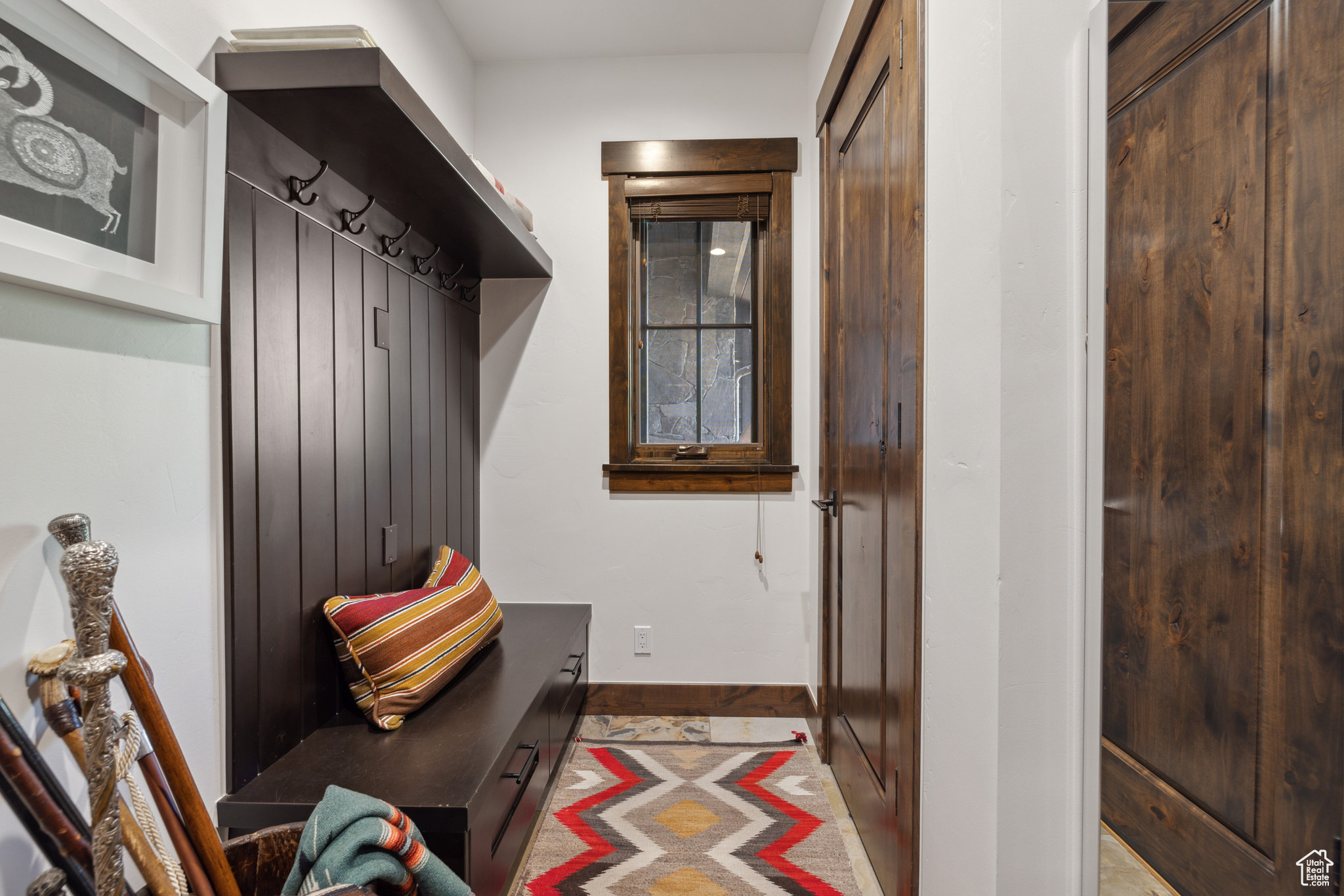 153 N CLUB CABINS CT
