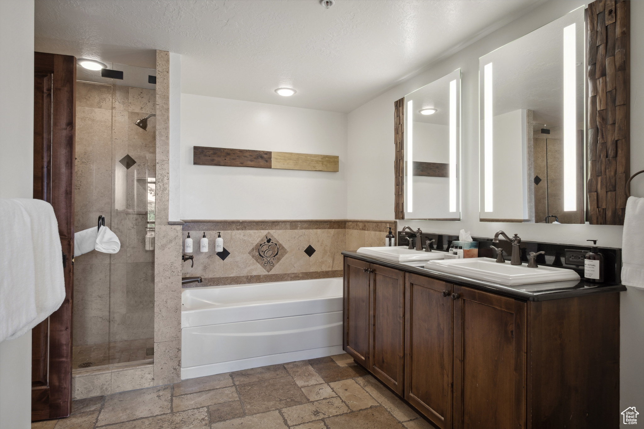3558 ESCALA CT #252
