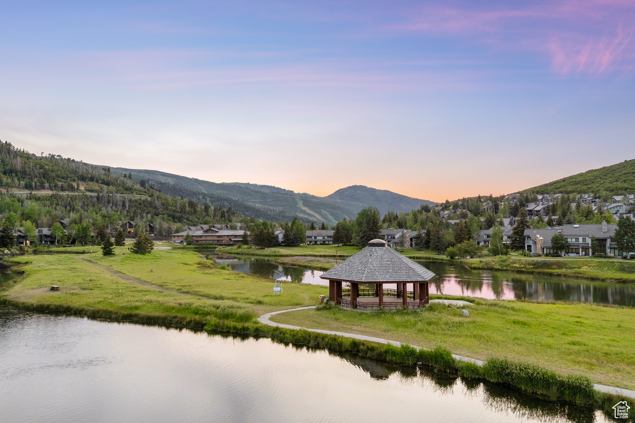 2650 DEER VALLEY DR #207
