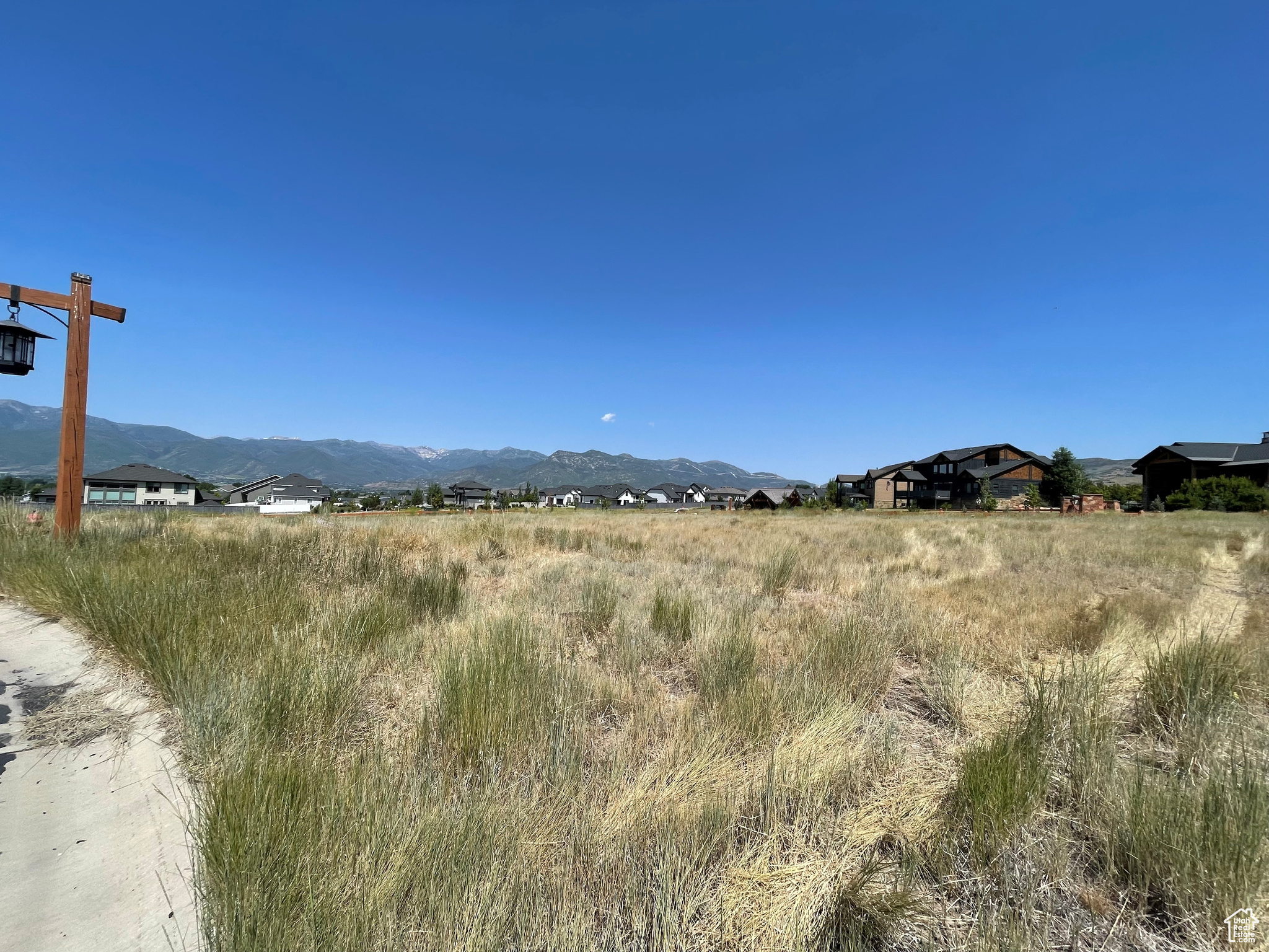 1580 E MOUNT NEBO CIR Unit: 37