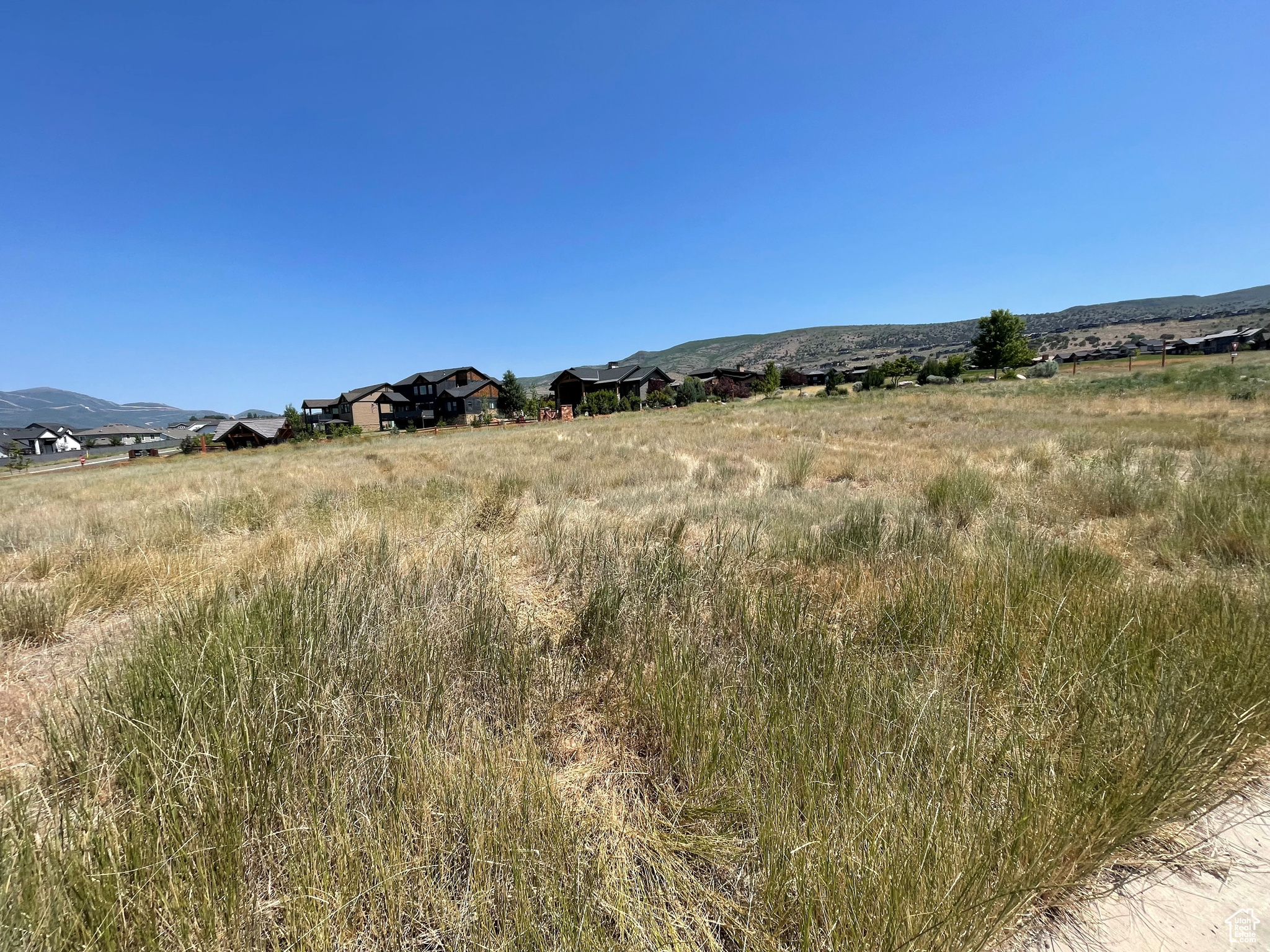 1580 E MOUNT NEBO CIR Unit: 37