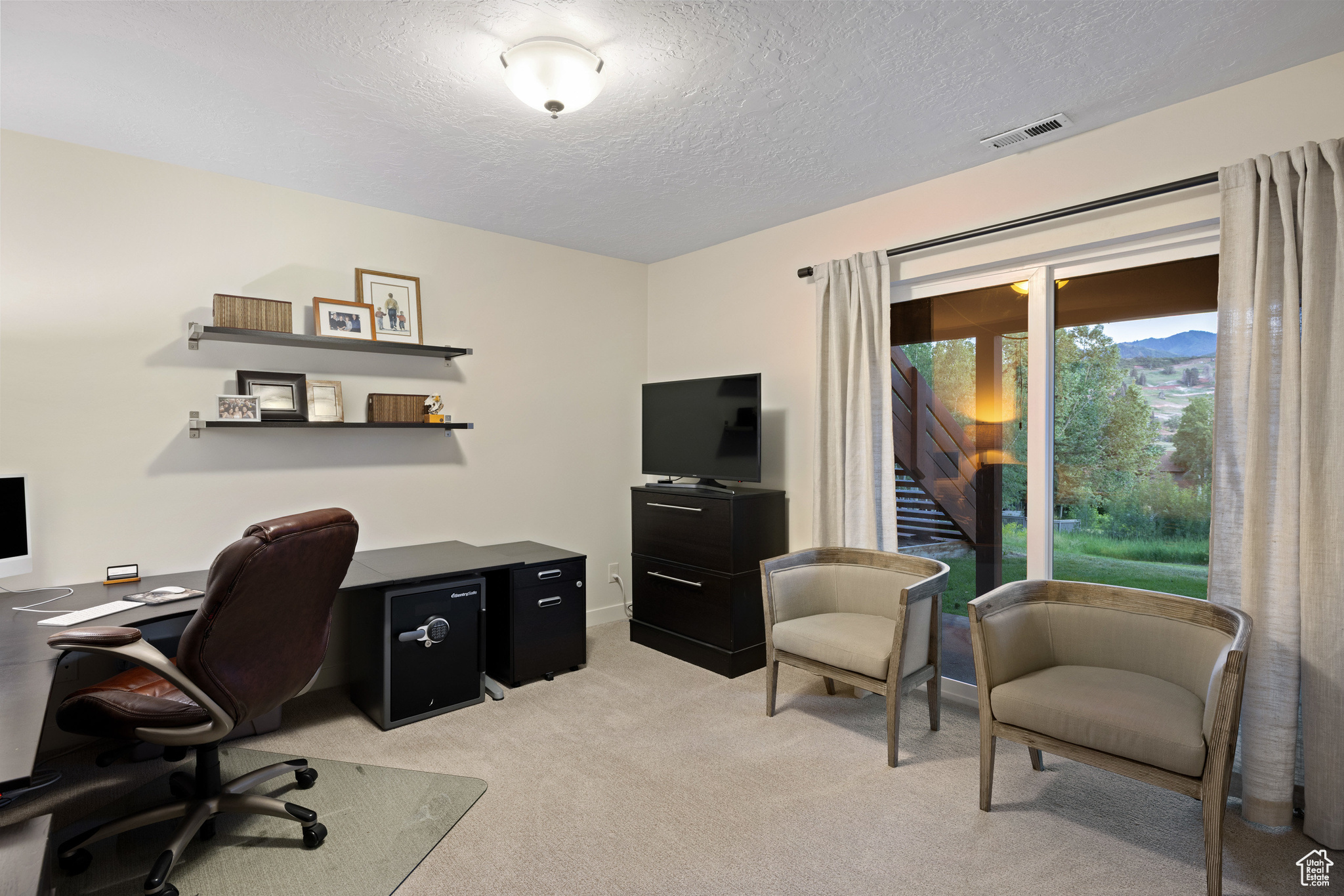 3605 W WRANGLER WAY