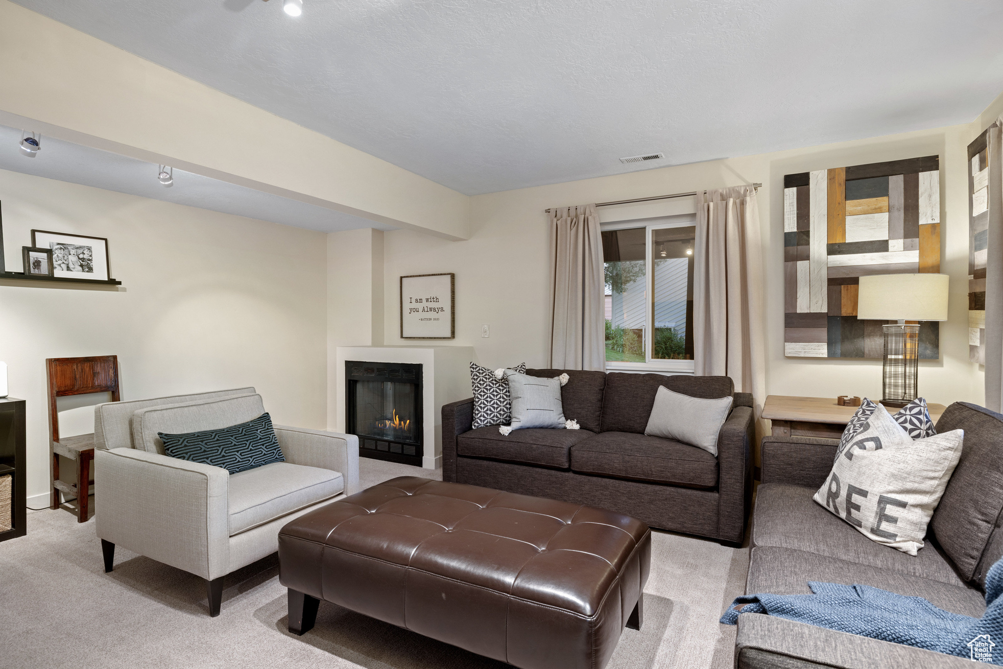3605 W WRANGLER WAY