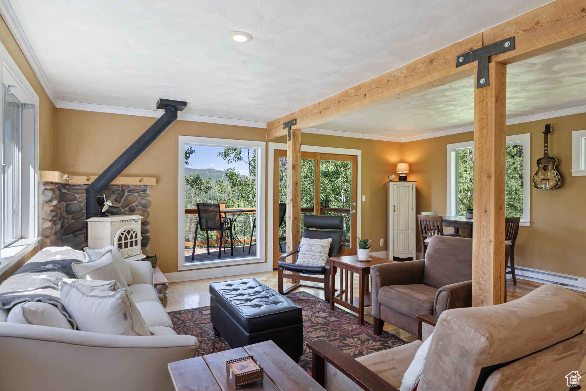 1519 PINE NEEDLE CIR