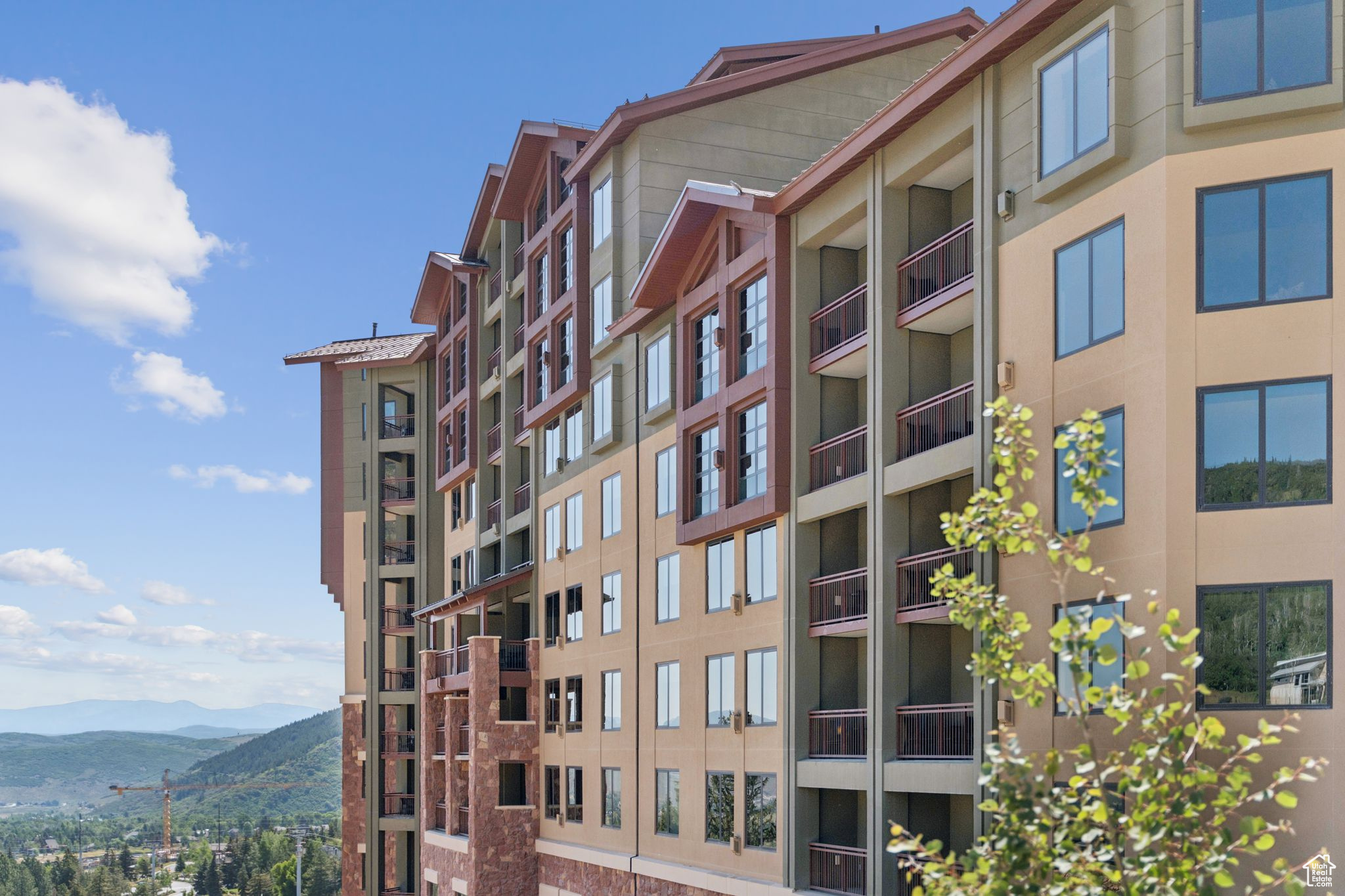 3855 N GRAND SUMMIT DR #550