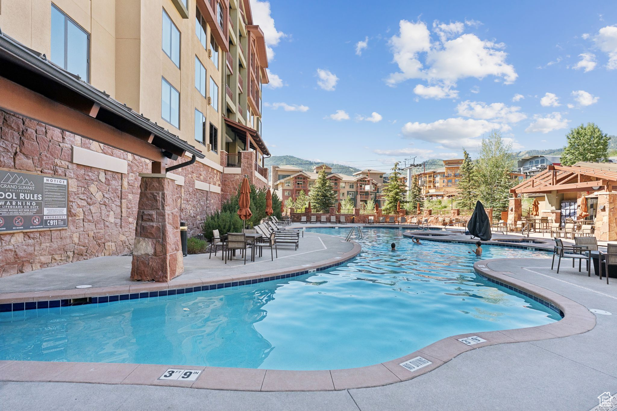 3855 N GRAND SUMMIT DR #550