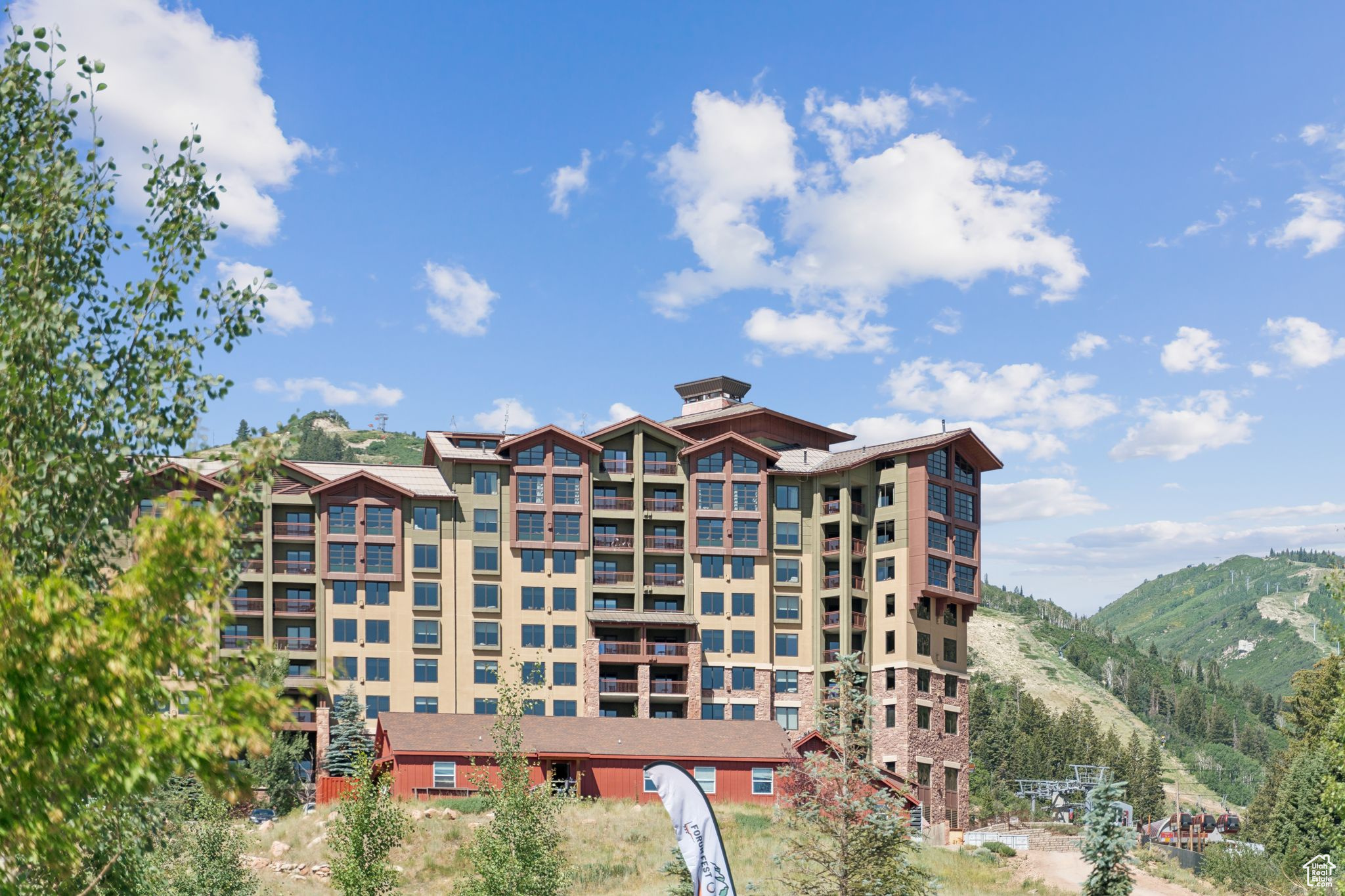 3855 N GRAND SUMMIT DR #550