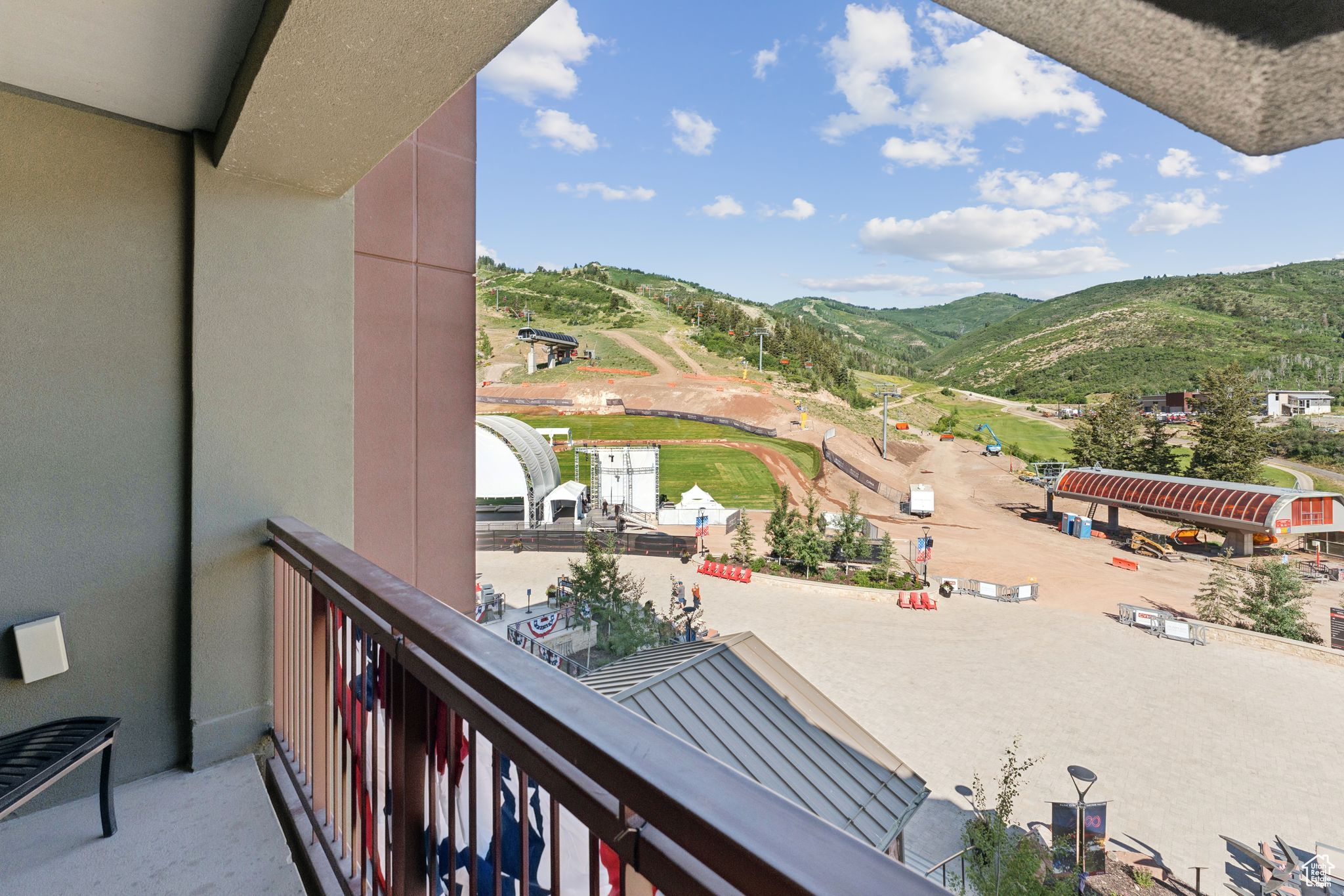 3855 N GRAND SUMMIT DR #550