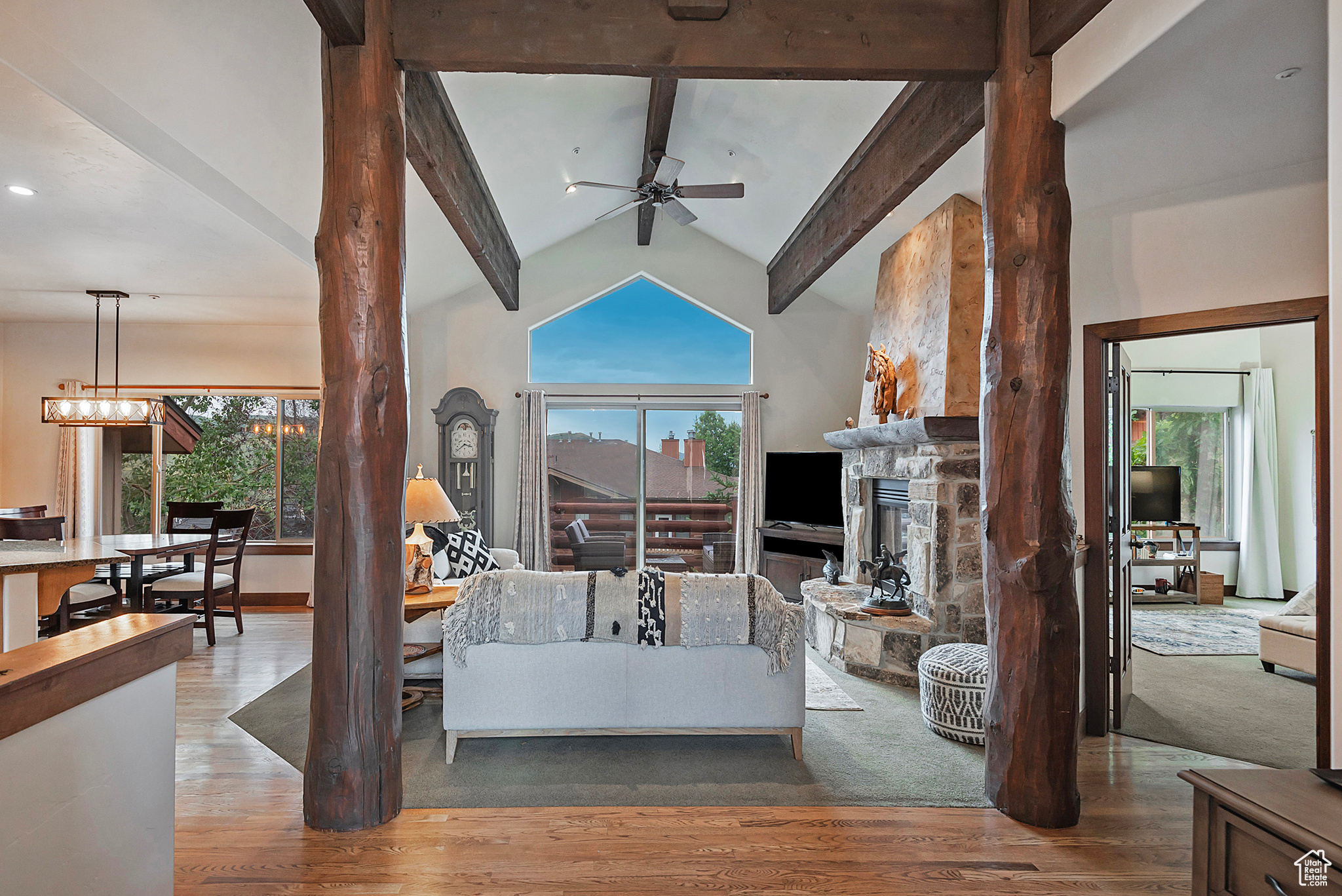 3388 CEDAR DR